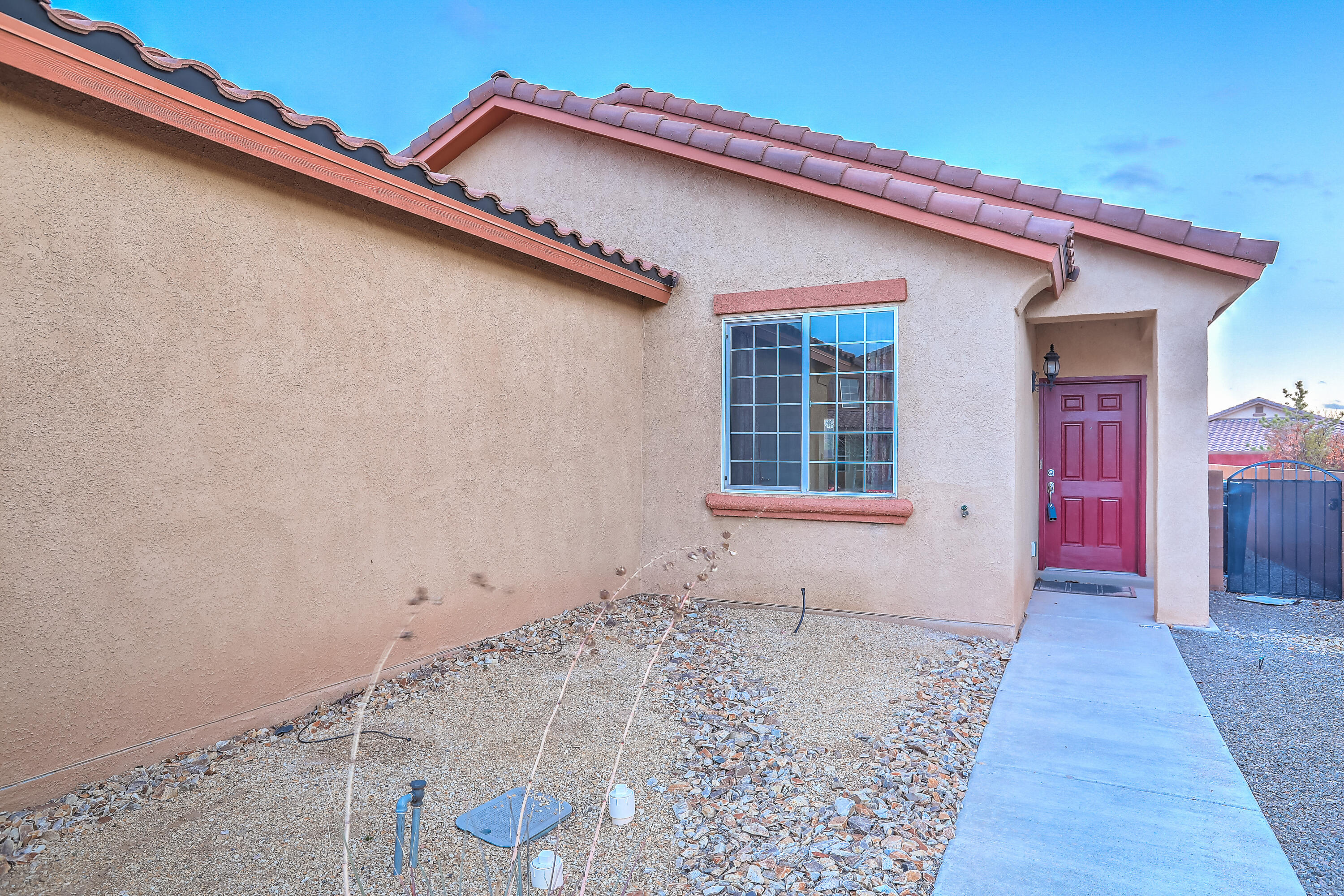 405 Loma Linda Loop NE