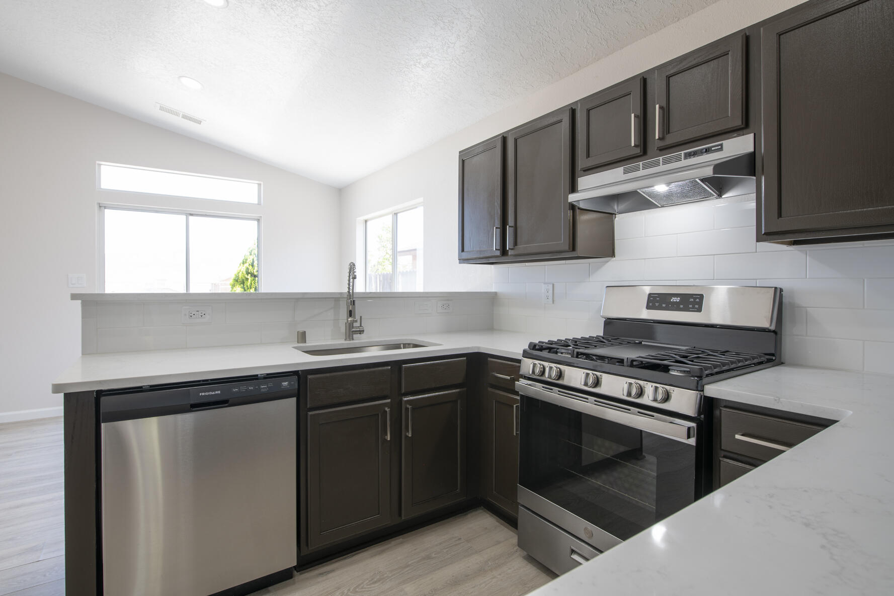 7016 Angela Drive, Rio Rancho, New Mexico image 14