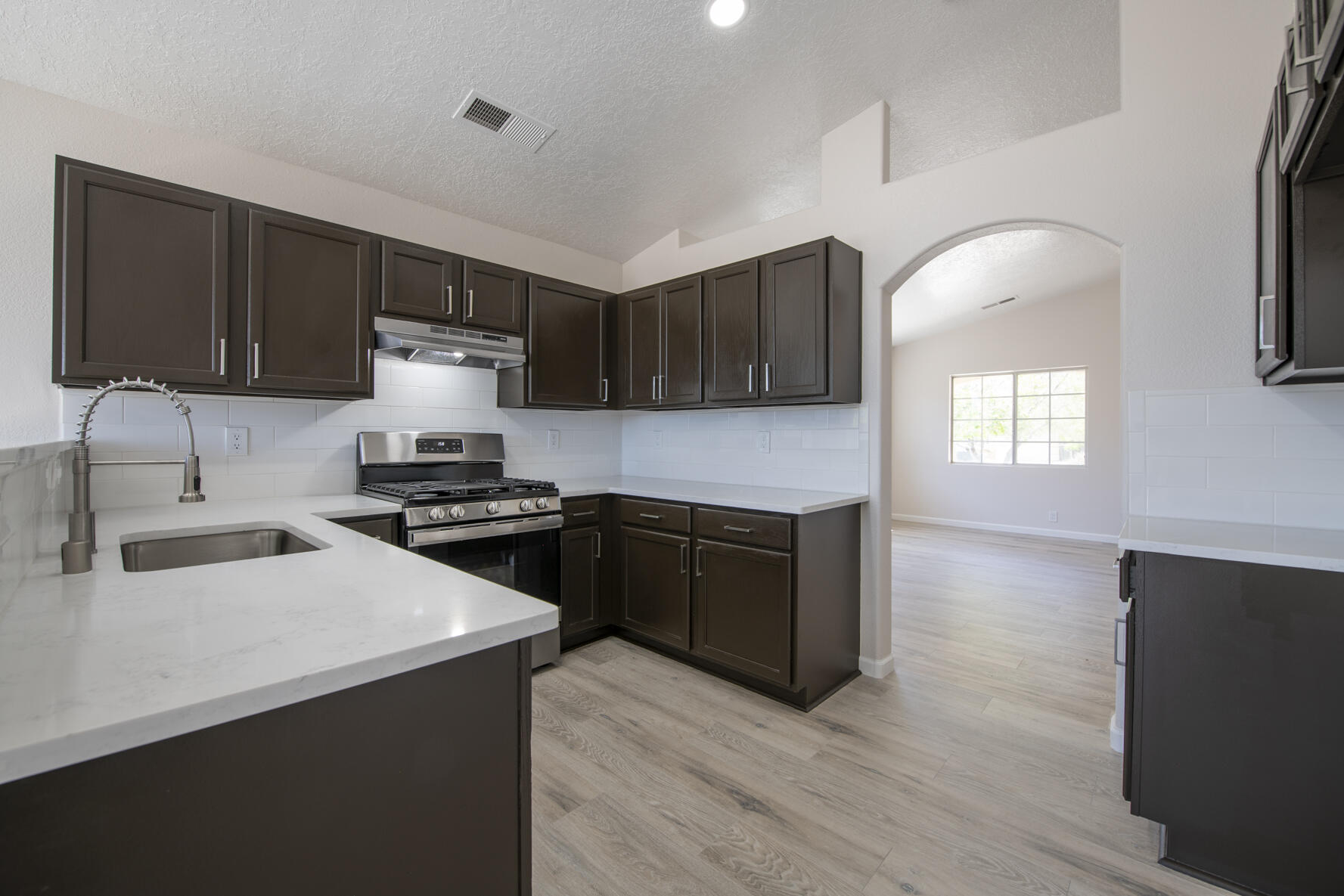7016 Angela Drive, Rio Rancho, New Mexico image 11