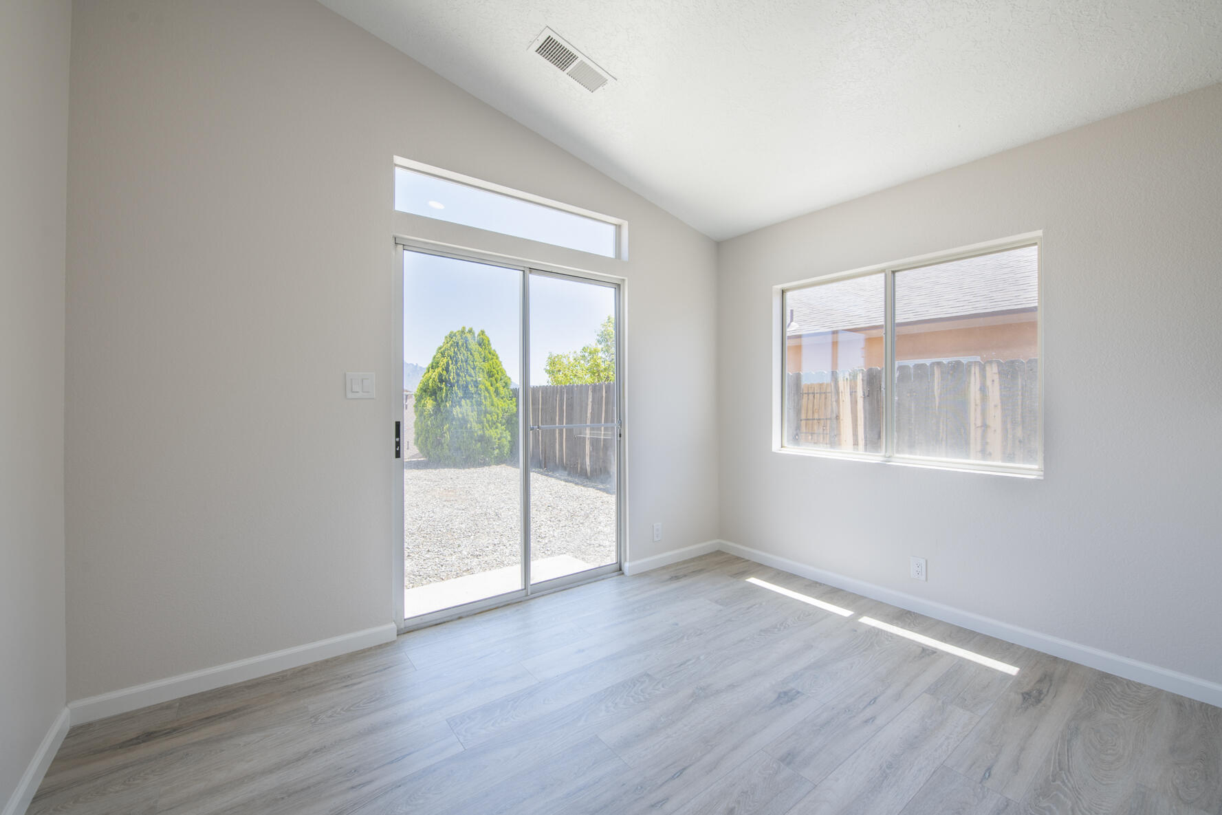 7016 Angela Drive, Rio Rancho, New Mexico image 17