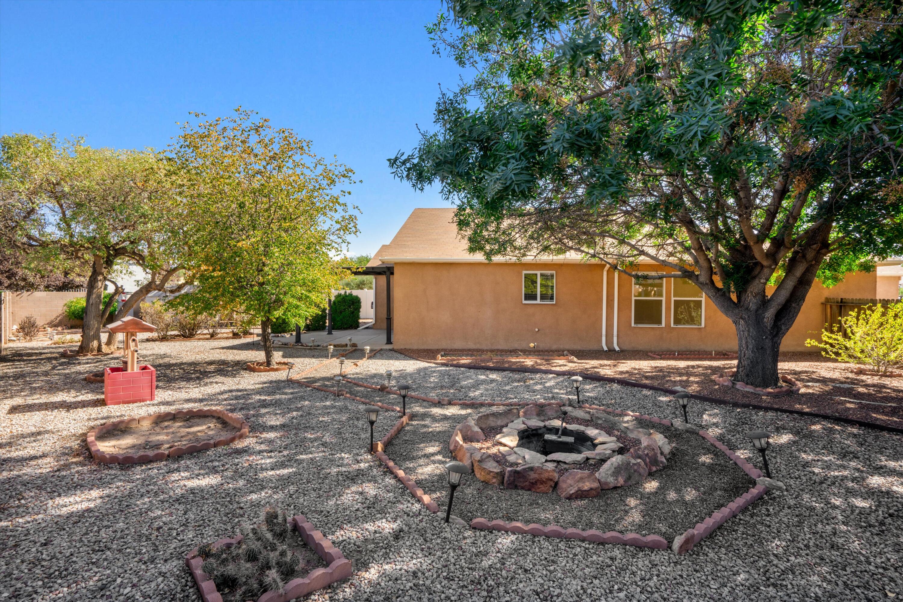 1005 Las Golondrinas Court, Albuquerque, New Mexico image 30