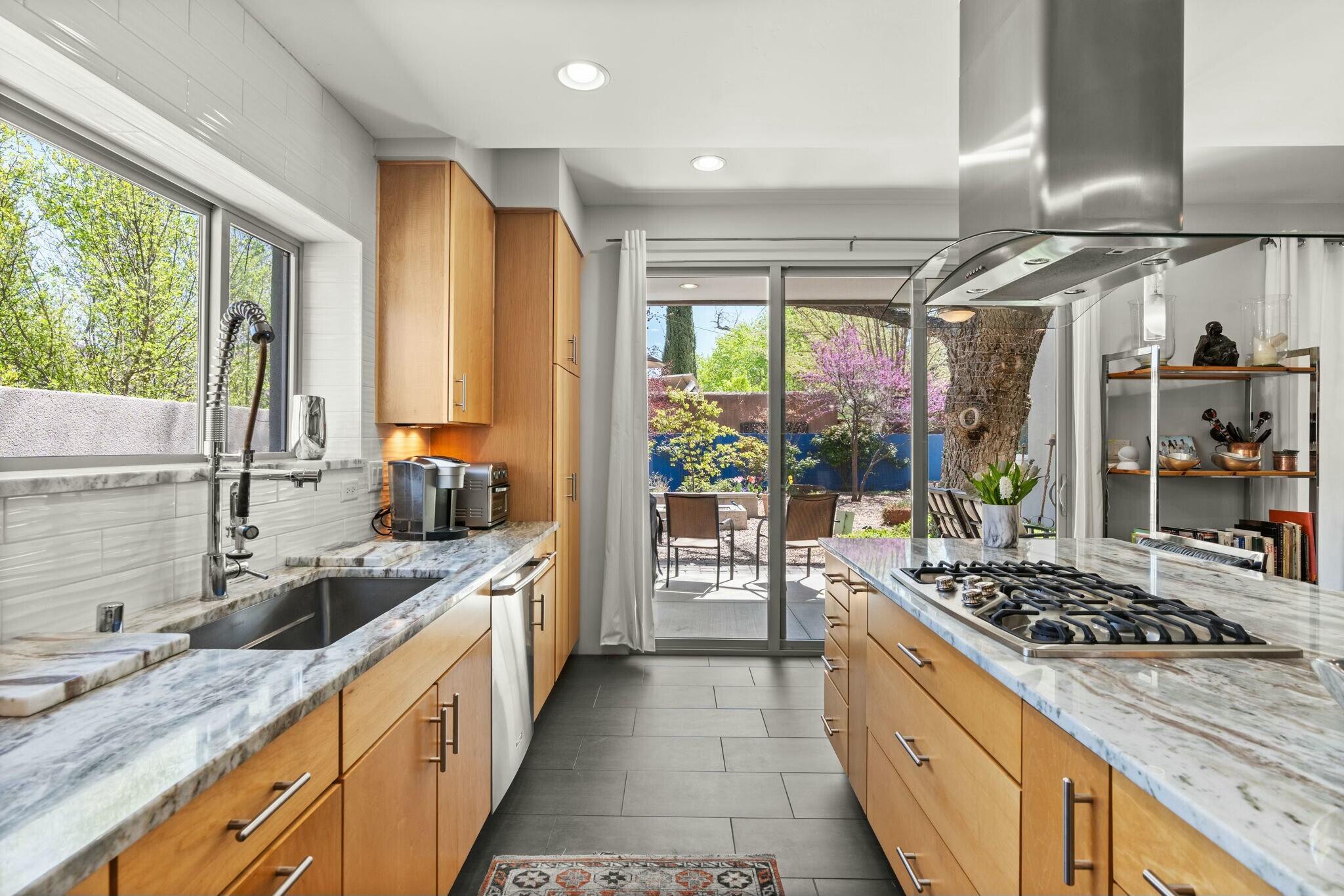 704 Laguna Boulevard, Albuquerque, New Mexico image 22