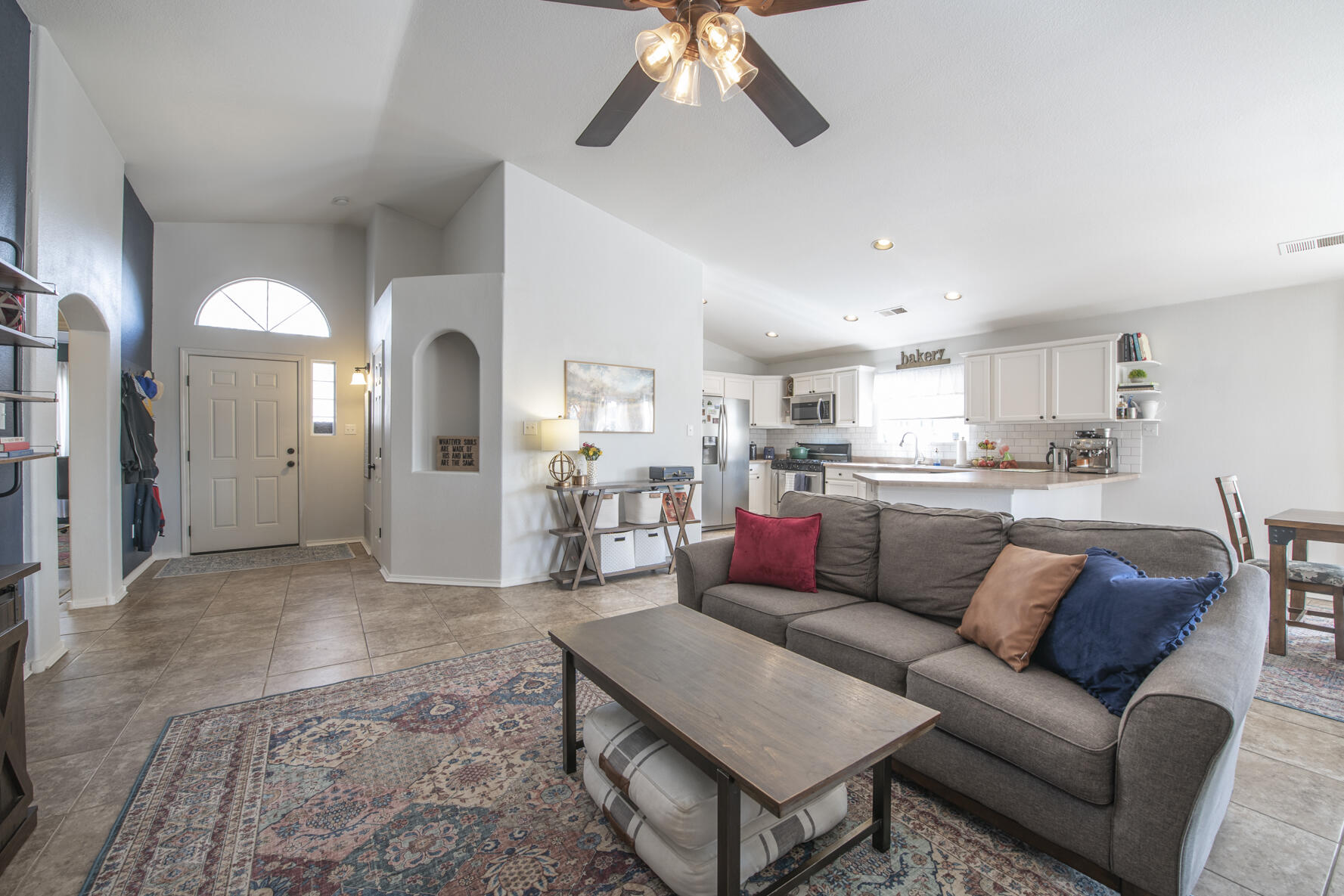 800 Ocate Meadows Drive, Rio Rancho, New Mexico image 8