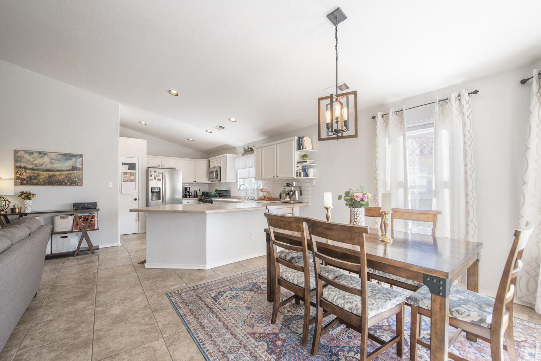 800 Ocate Meadows Drive, Rio Rancho, New Mexico image 12