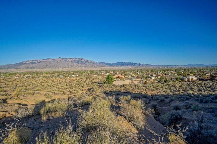 189 Tierra Encantada Road, Corrales, New Mexico image 2