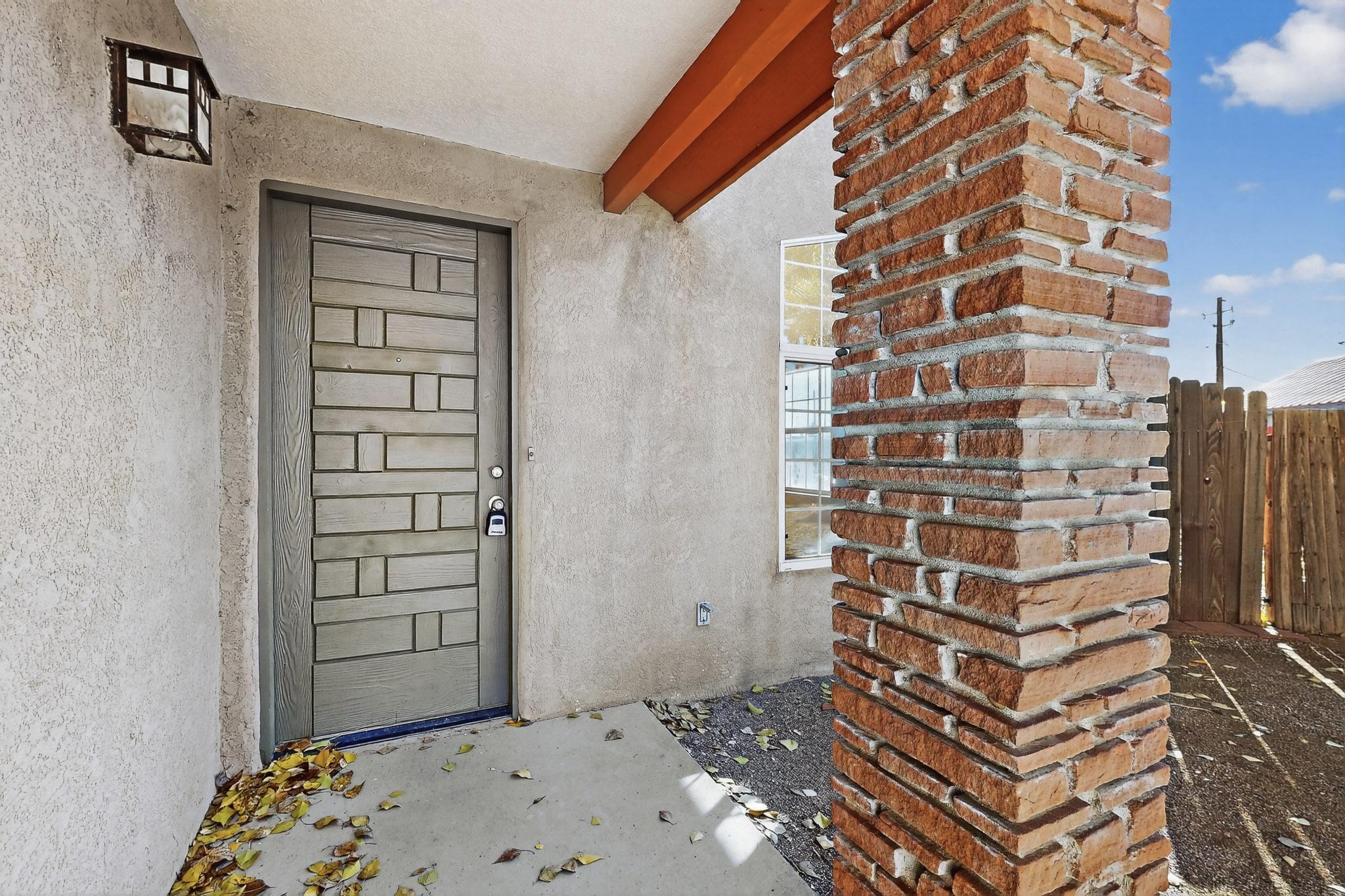 2304 Tompiro Drive NW