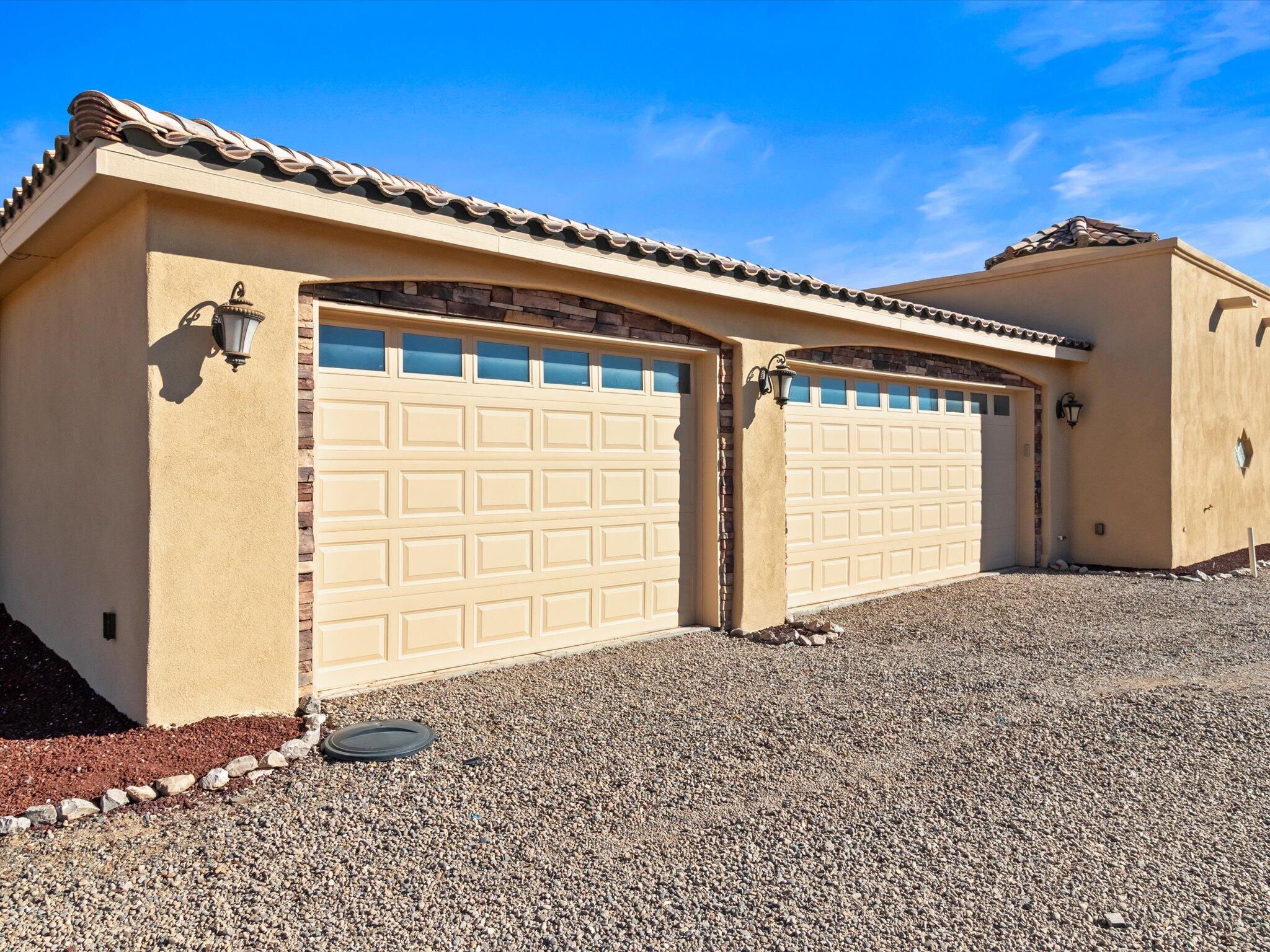 102 Desert Luna Road, Corrales, New Mexico image 4