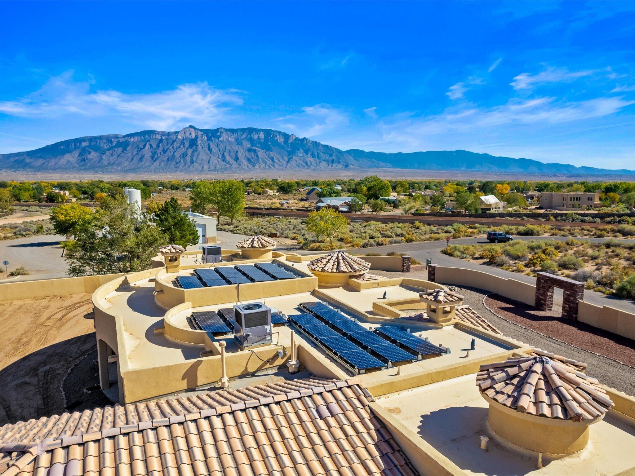 102 Desert Luna Road, Corrales, New Mexico image 2