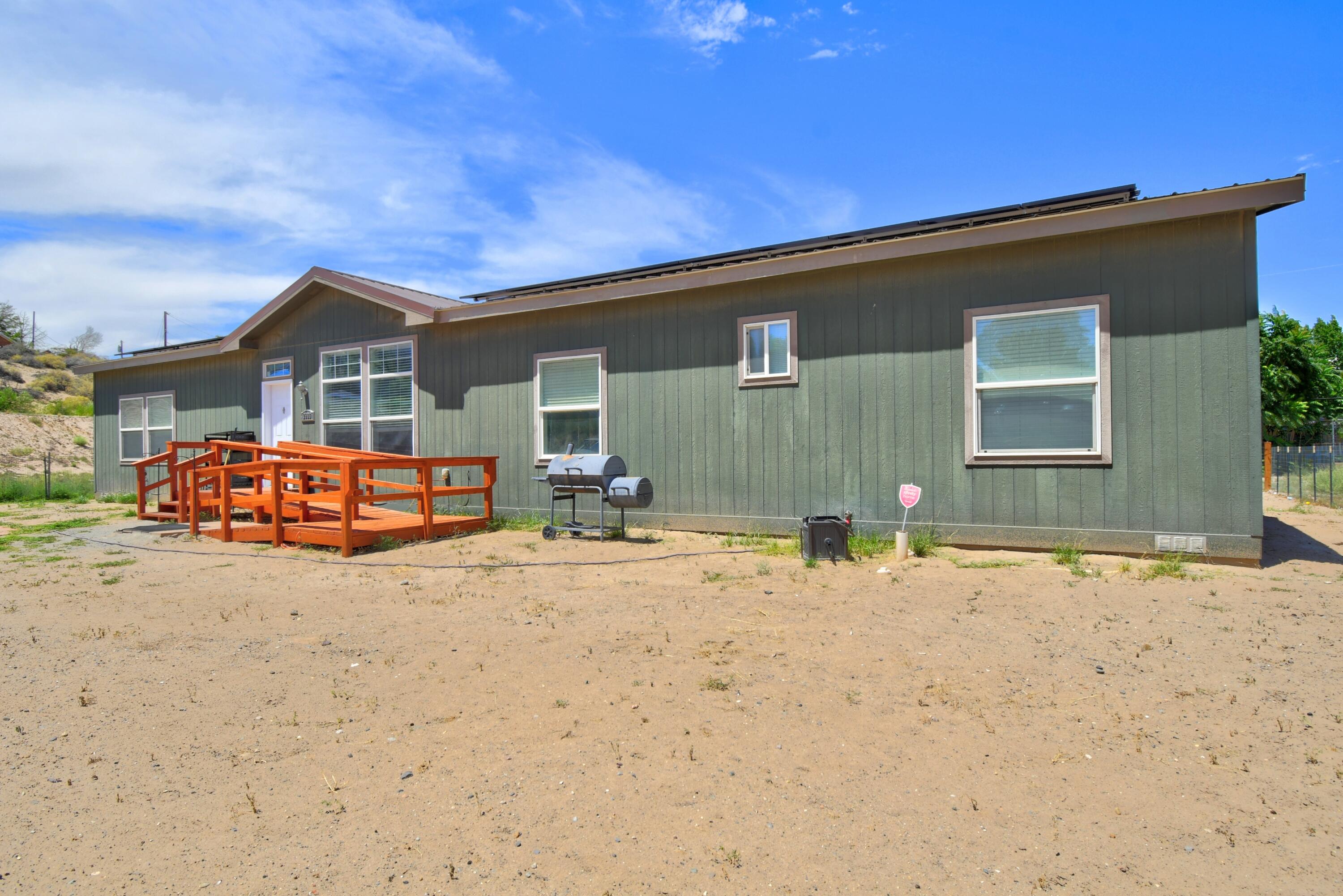 2933 MAPLEWOOD Drive SW