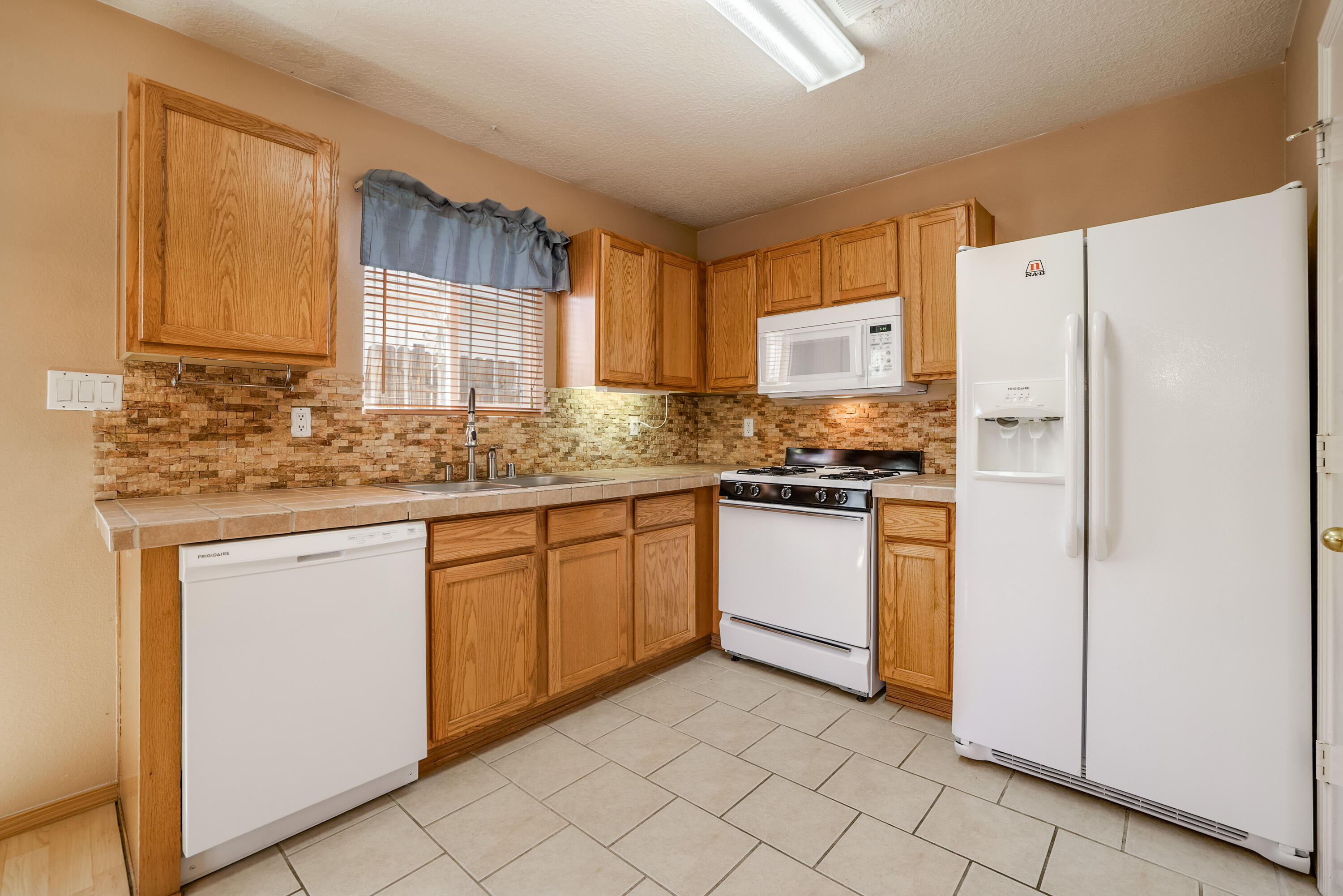 2216 Sea Foam Street, Albuquerque, New Mexico image 8