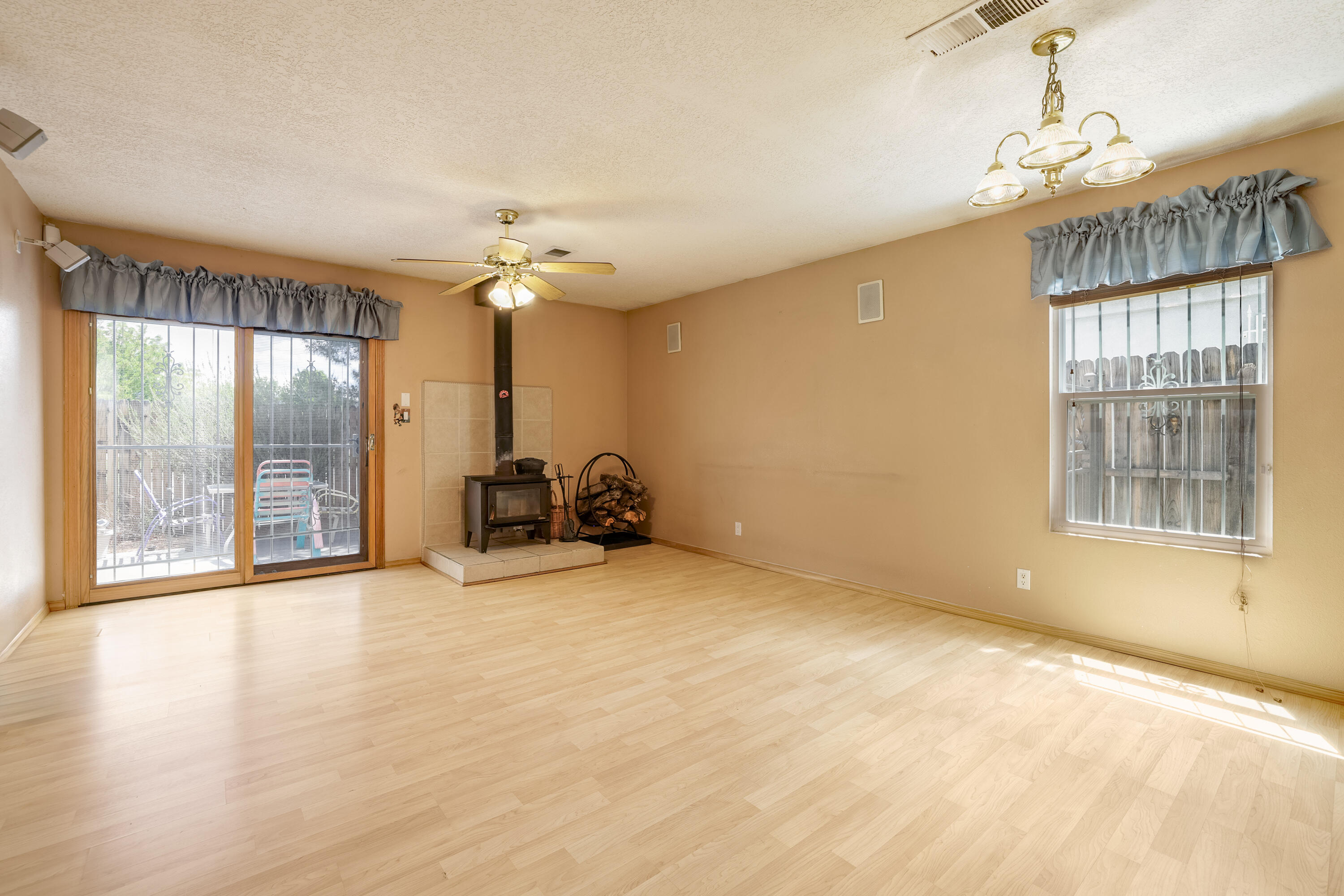 2216 Sea Foam Street, Albuquerque, New Mexico image 5