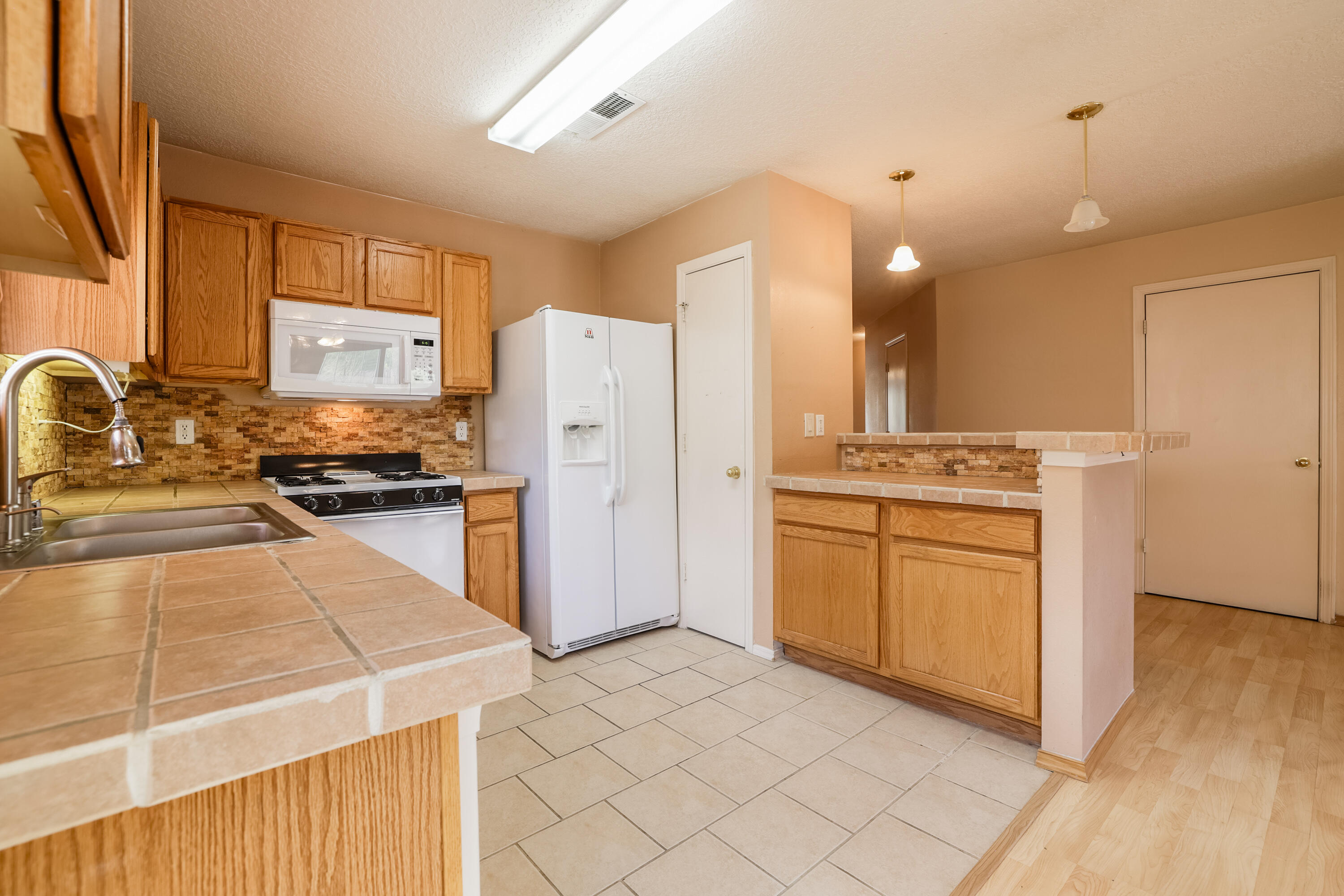 2216 Sea Foam Street, Albuquerque, New Mexico image 9