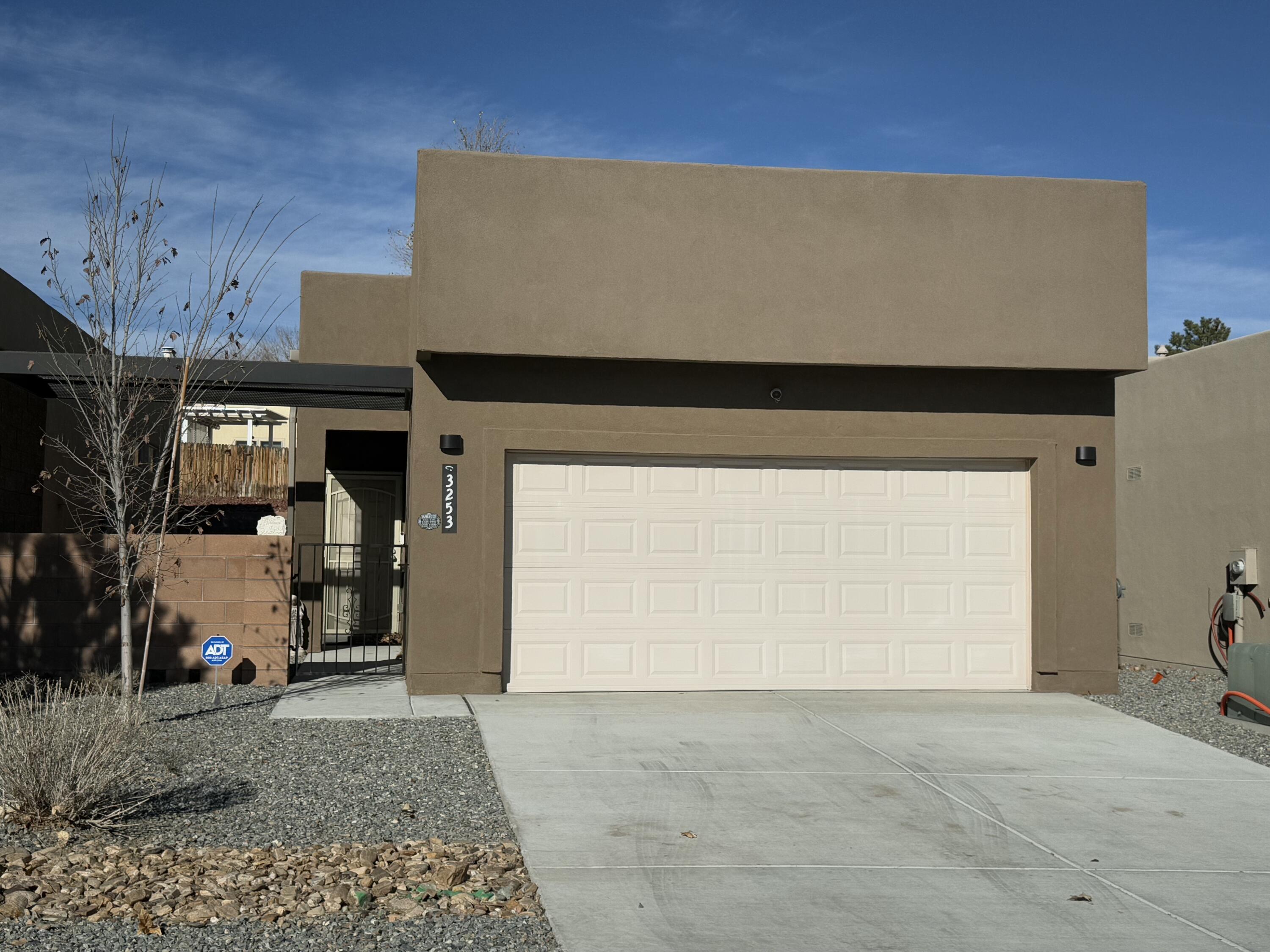 3253 S Oakmount Drive, Rio Rancho, New Mexico image 1