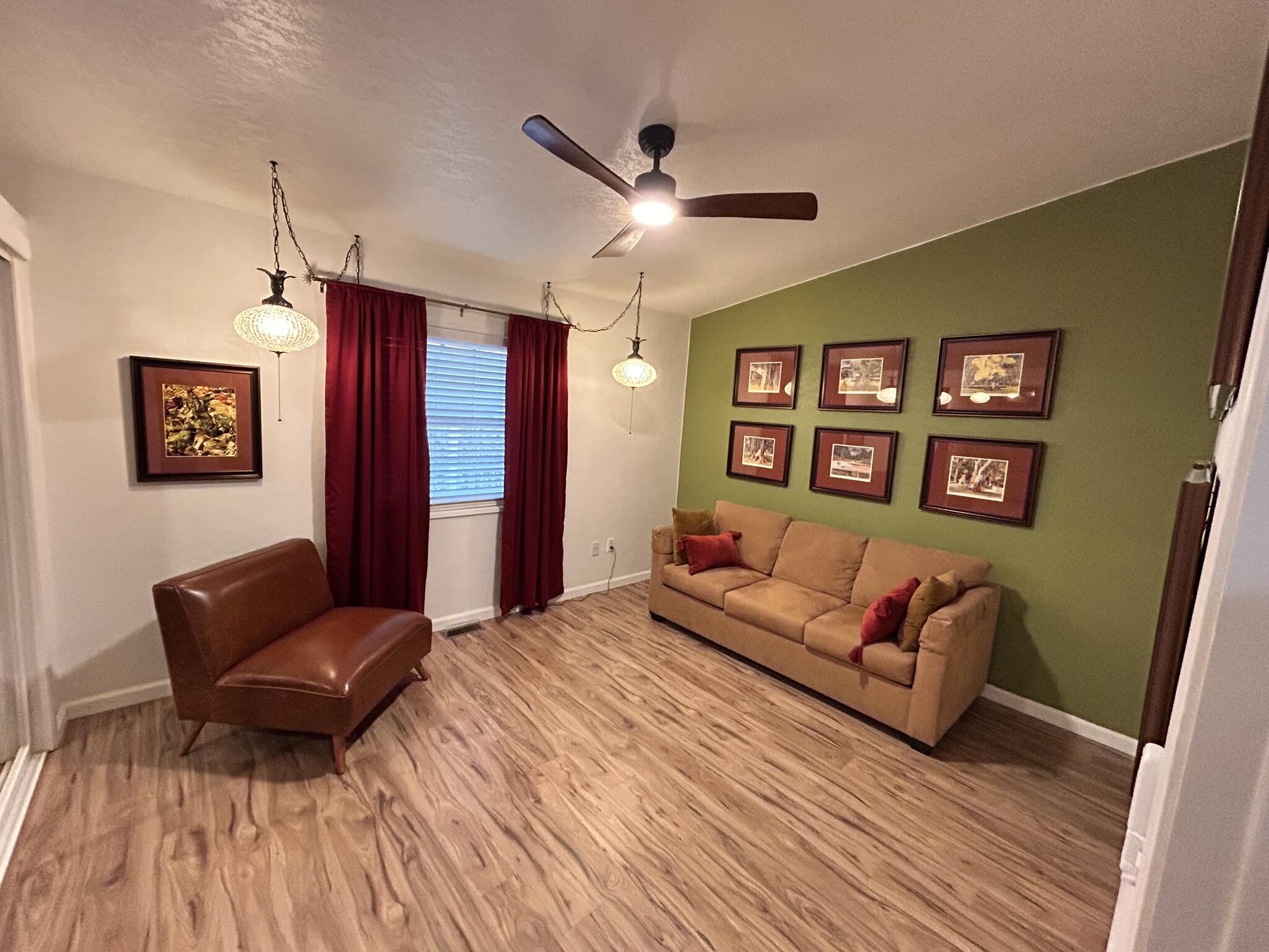 7112 Pan American East NE 161