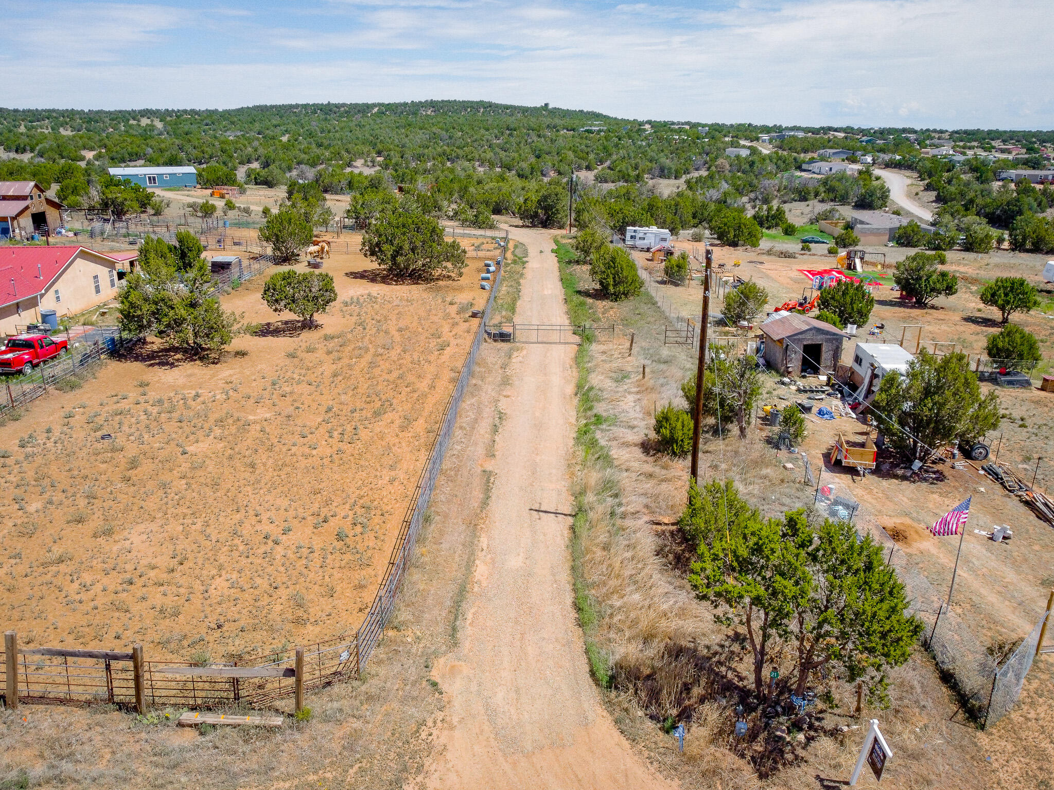 21 Dixon Road, Moriarty, New Mexico image 2