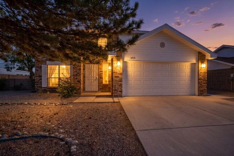 Photo of 6915 Eastford Place NW, Albuquerque, NM 87114 (MLS # 1103117)