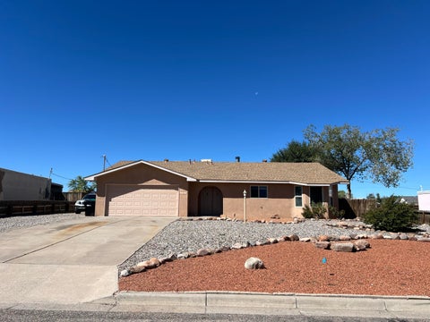 Photo of 1541 36th Circle SE, Rio Rancho, NM 87124 (MLS # 1111962)