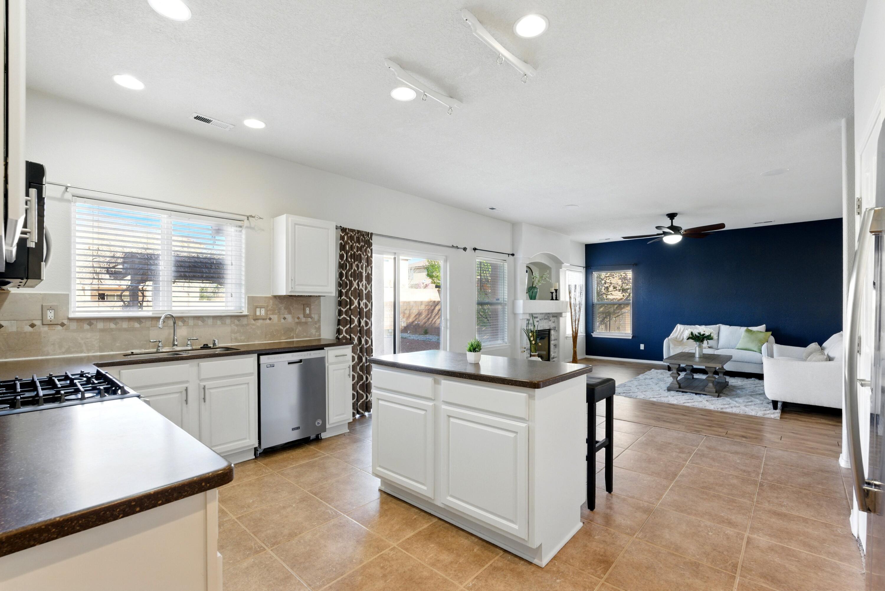 1607 Corte Cordillera, Rio Rancho, New Mexico image 11