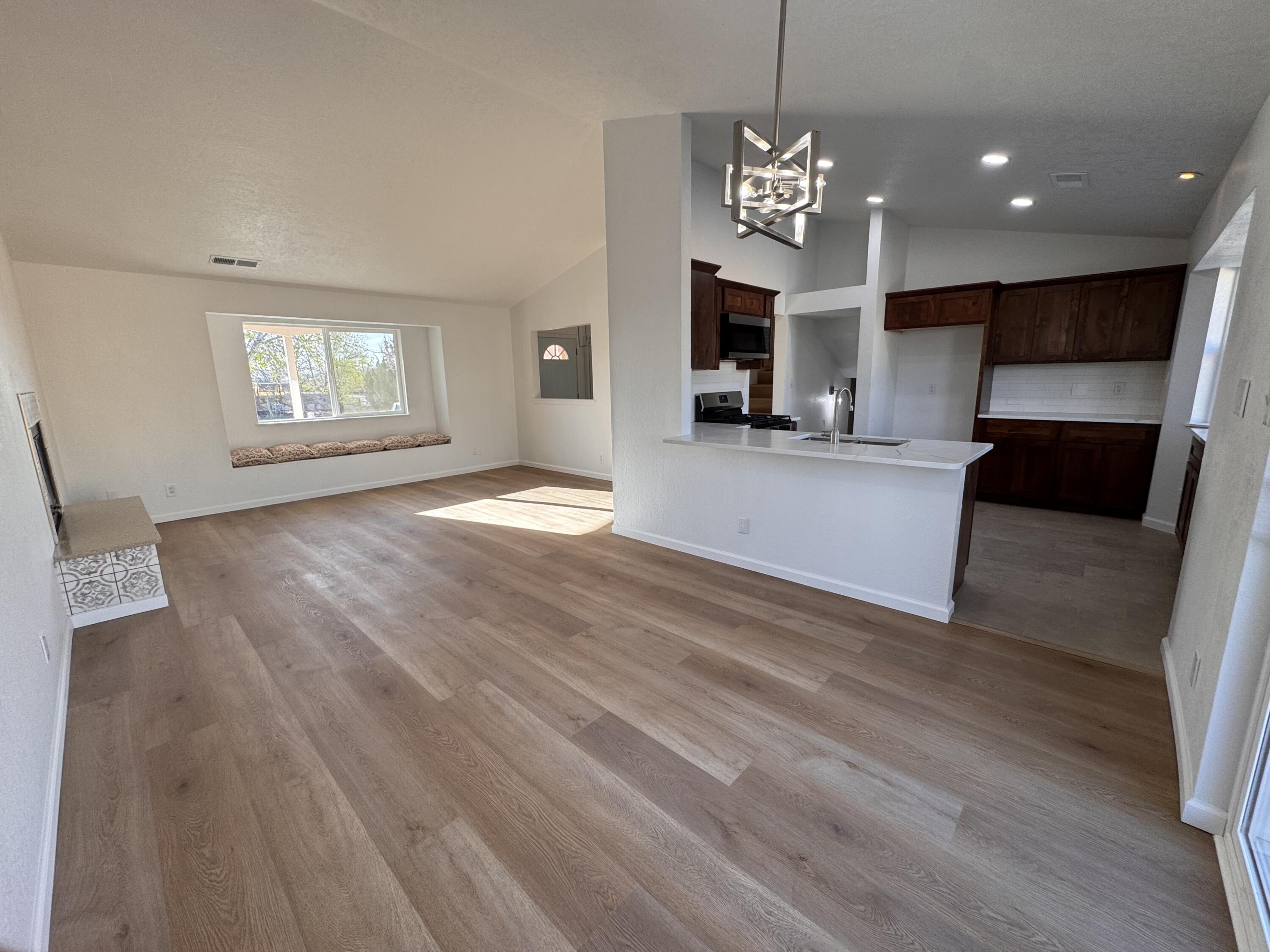 16 Apache Plume Road, Los Lunas, New Mexico image 12