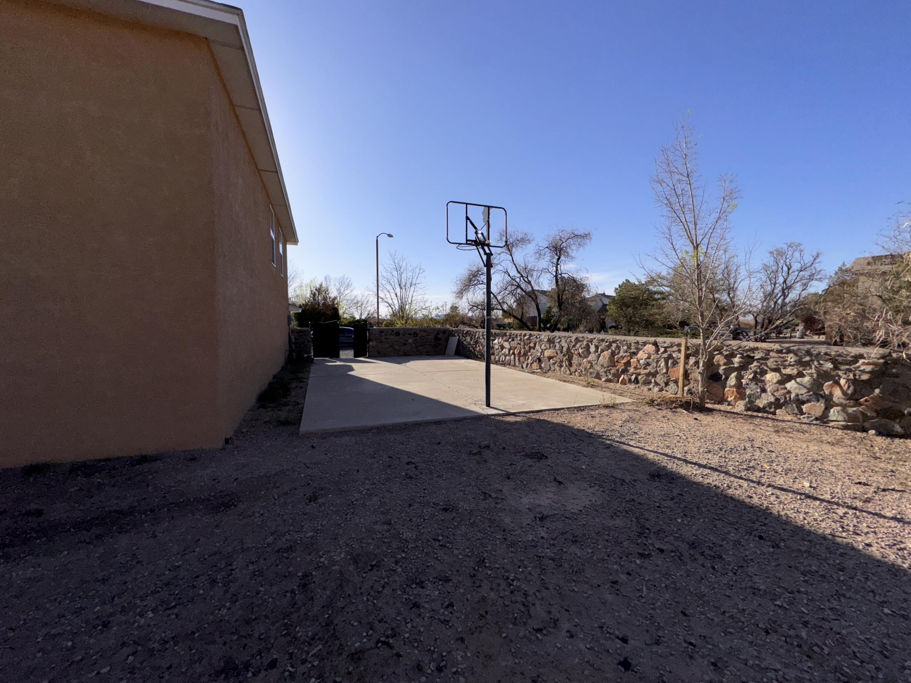 16 Apache Plume Road, Los Lunas, New Mexico image 26