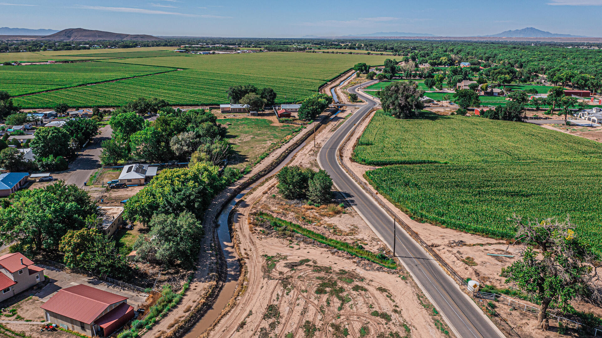 Main St & Edeal Rd, Los Lunas, New Mexico image 16