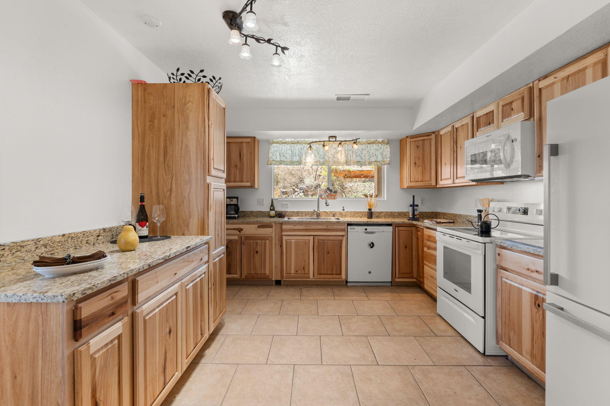 2553 Cabezon Drive, Rio Rancho, New Mexico image 13