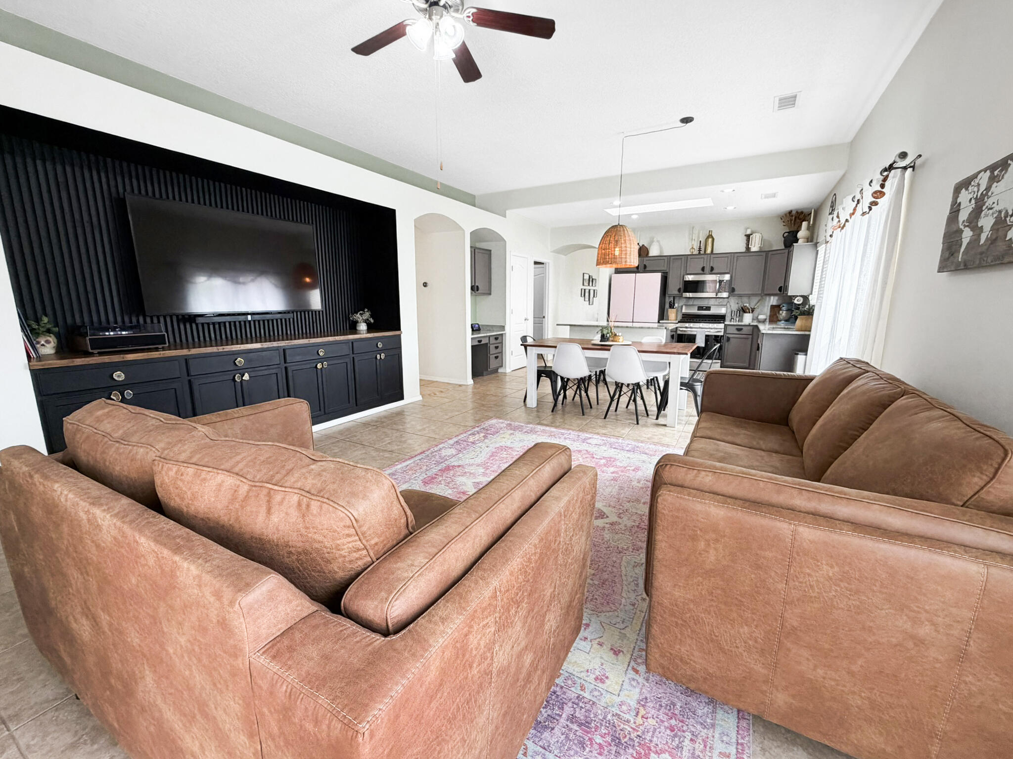 5543 Costa Uerde Road NW