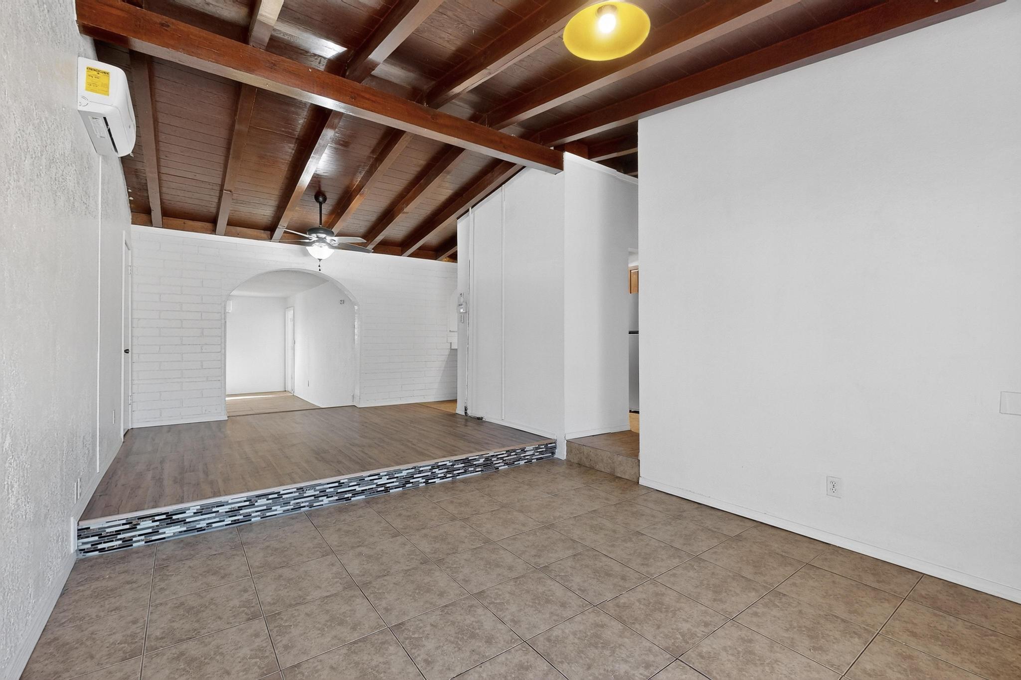 1215 Elizabeth Street NE