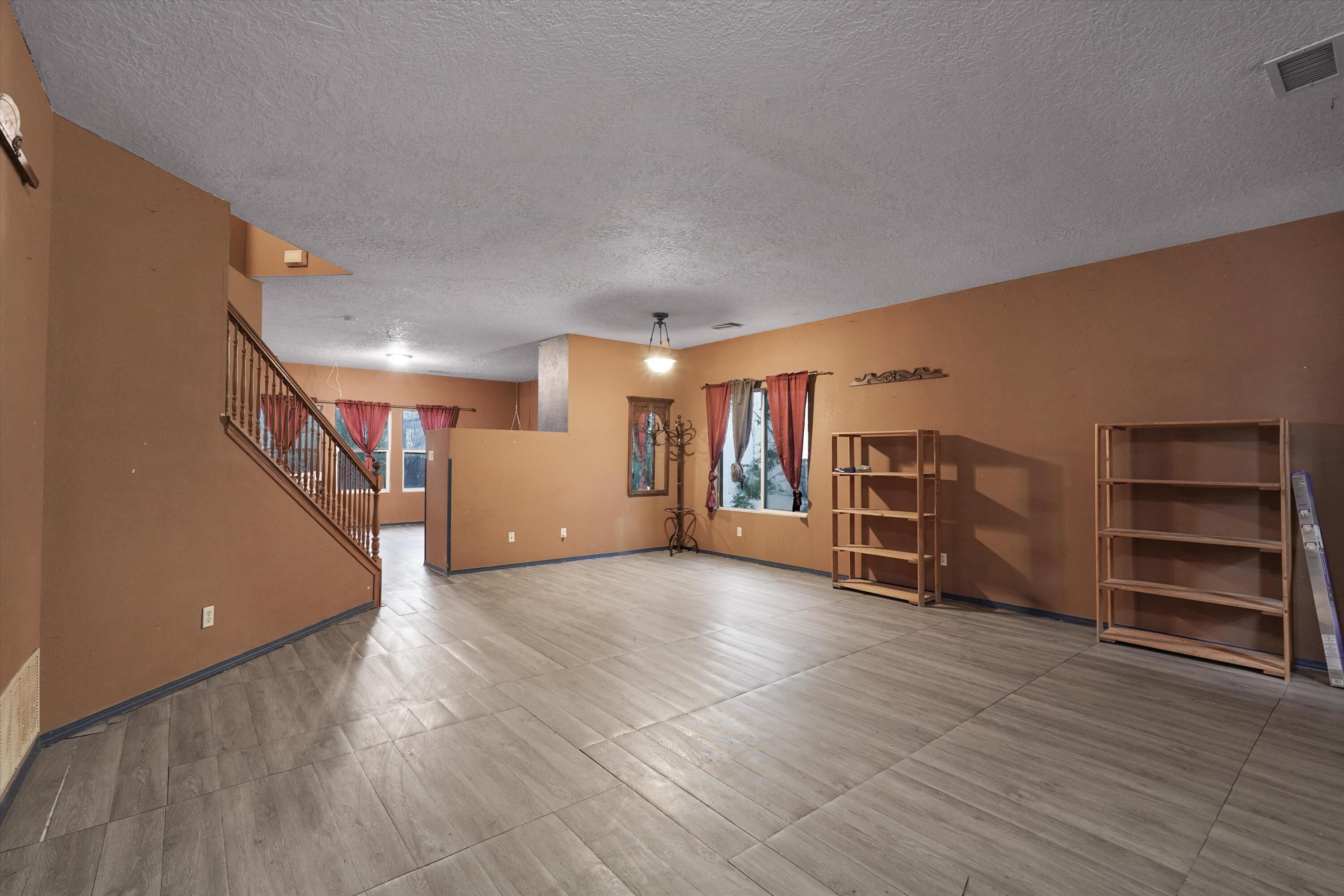 5240 W Dexter Court NE - Photo 3