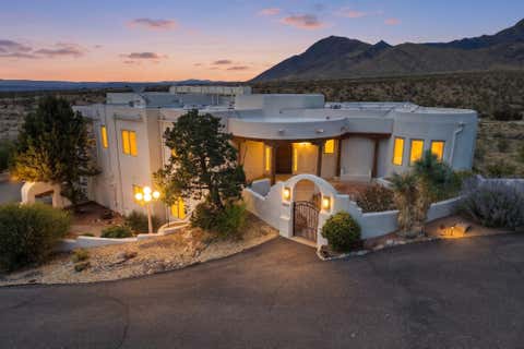 Photo of 10901 Elena Drive NE, Albuquerque, NM 87122 (MLS # 1106427)