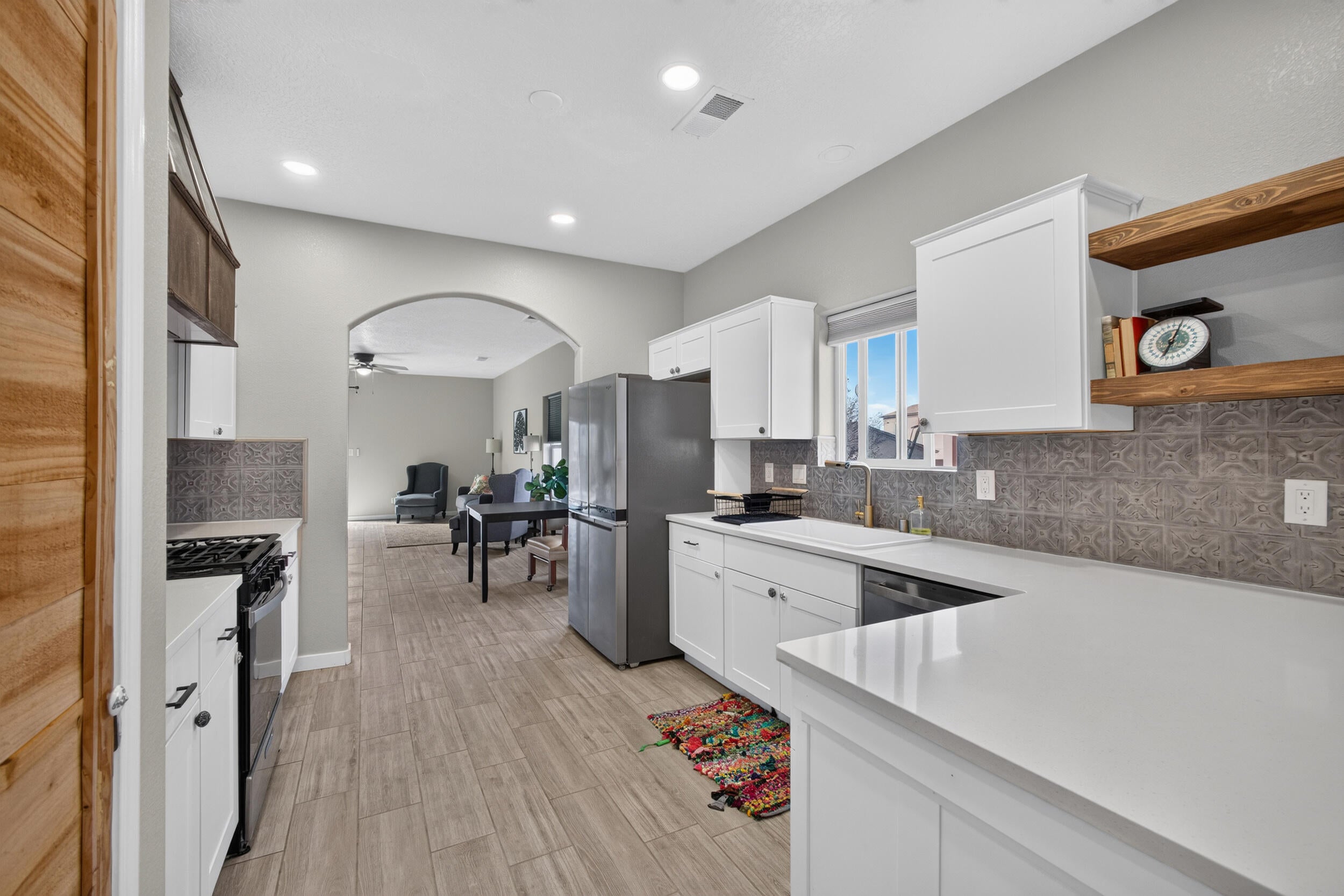 1118 Desert Sunflower Drive NE