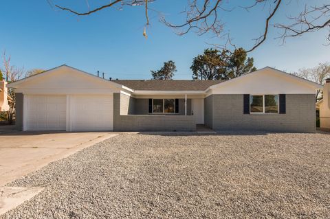 Photo of 12008 GOLDEN GATE Avenue NE, Albuquerque, NM 87111 (MLS # 1091651)