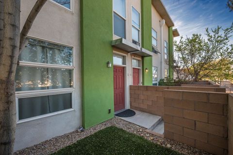 Condo For Sale - 702 Broadway Boulevard #8<br/> Albuquerque, NM 87111