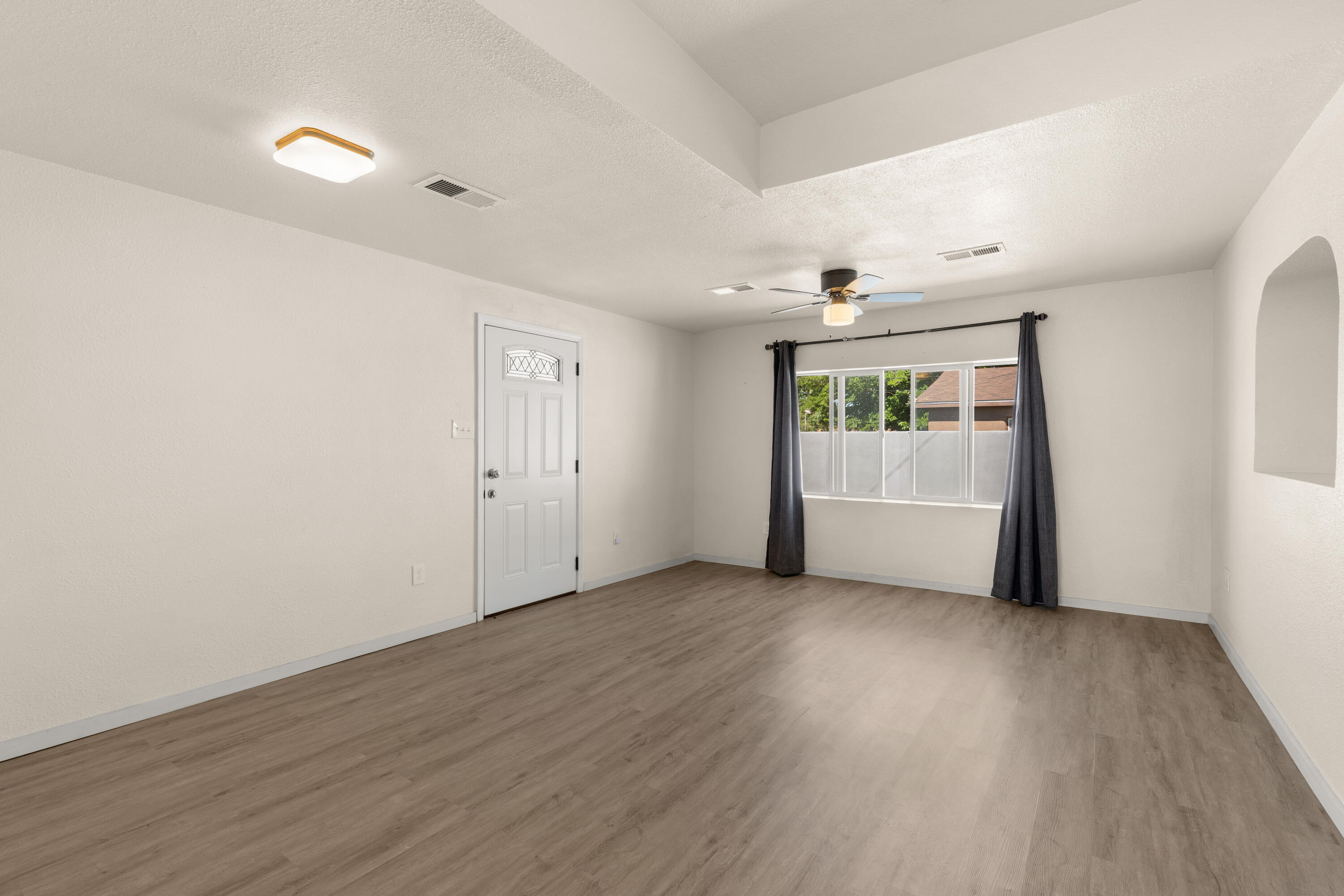 2107 Valley Road, Albuquerque, New Mexico image 5