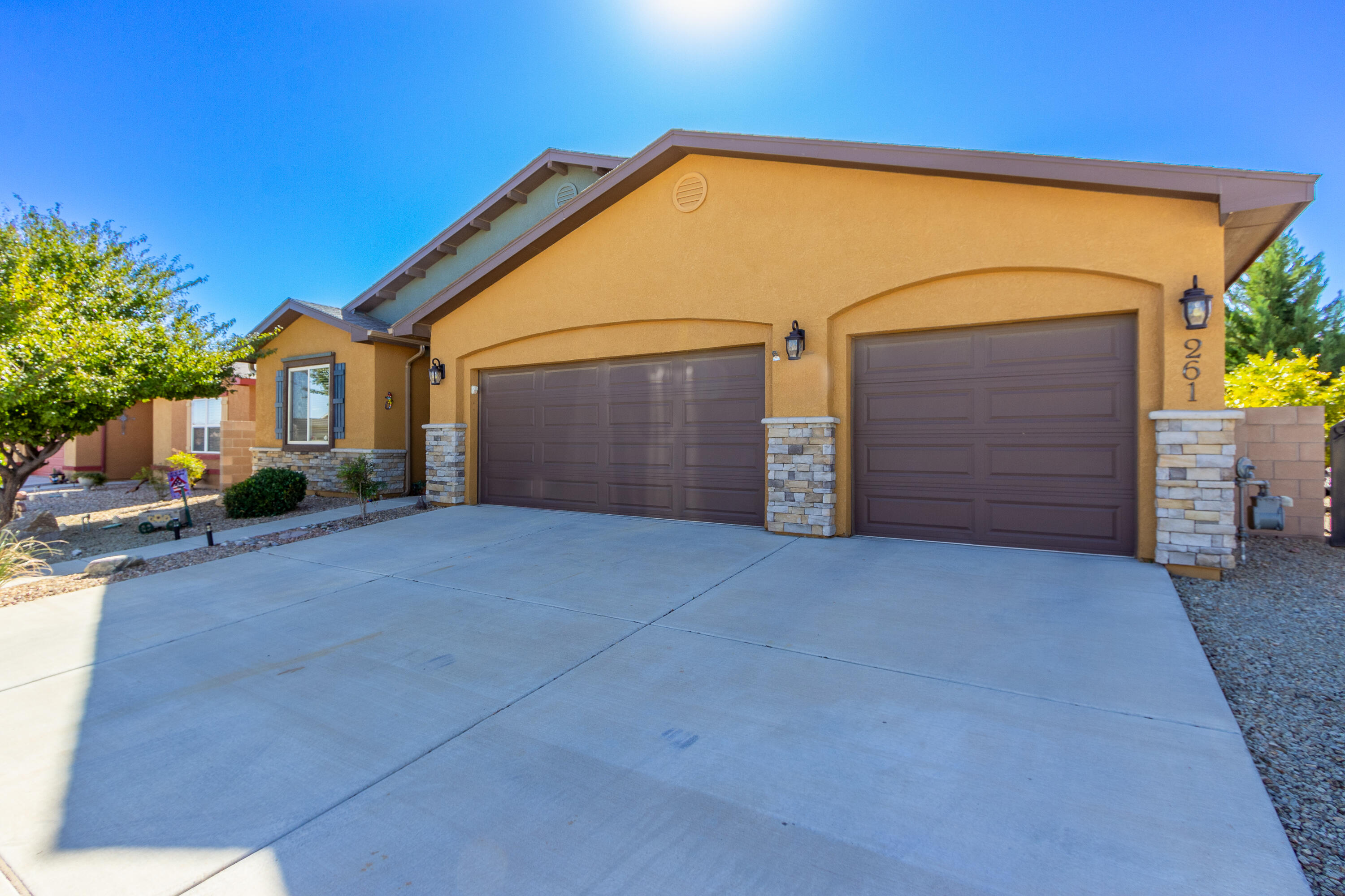 261 Rio Chama Circle, Los Lunas, New Mexico image 4