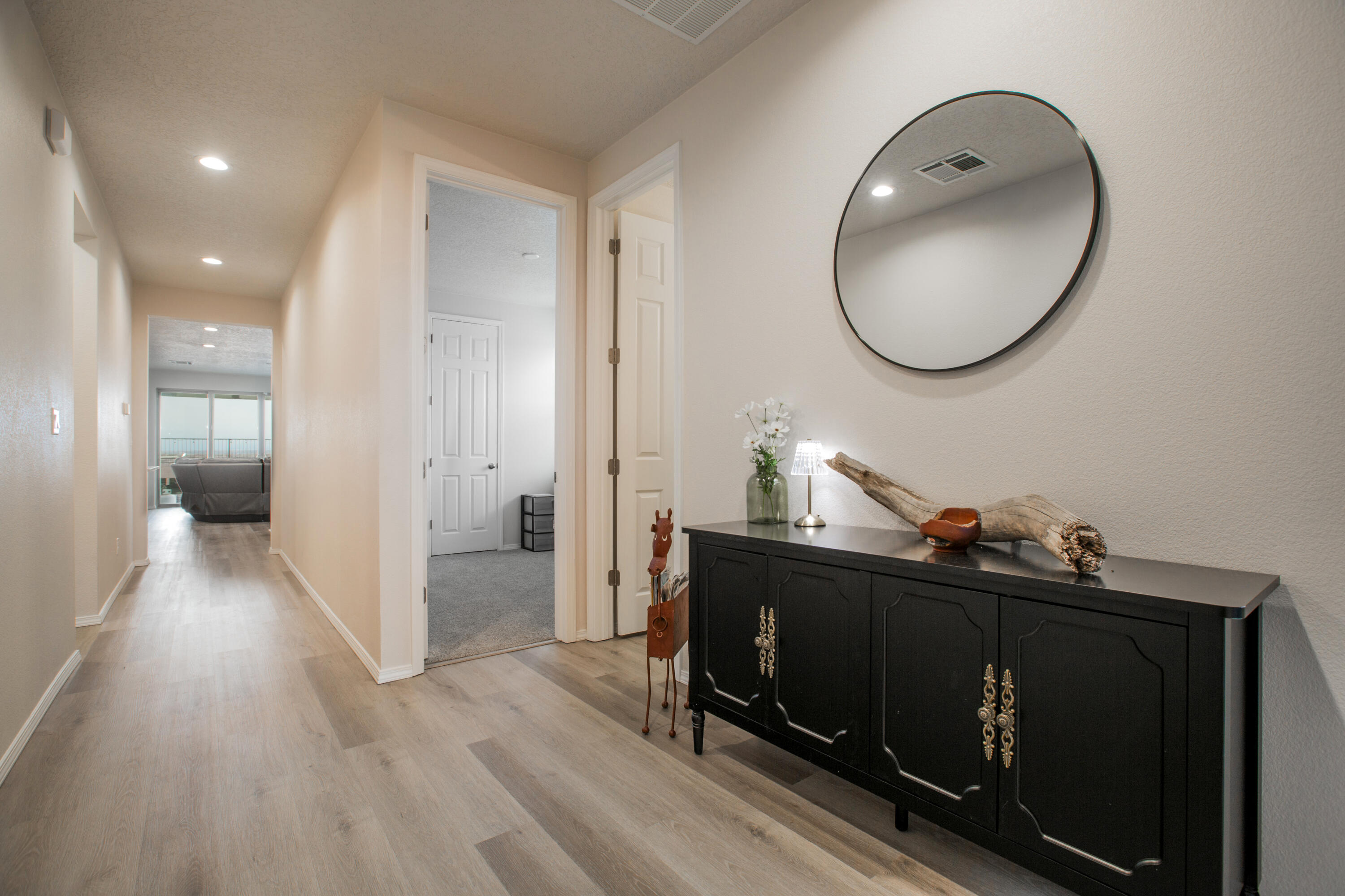 1310 Vallecito Court NW