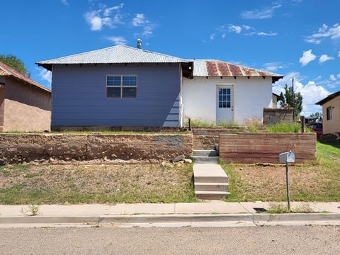 Homes For Sale - 340 S 2nd Street<br/> Guadalupe County, Santa Rosa, NM 88435