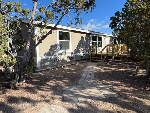 13 E Willard Road Edgewood NM 87015