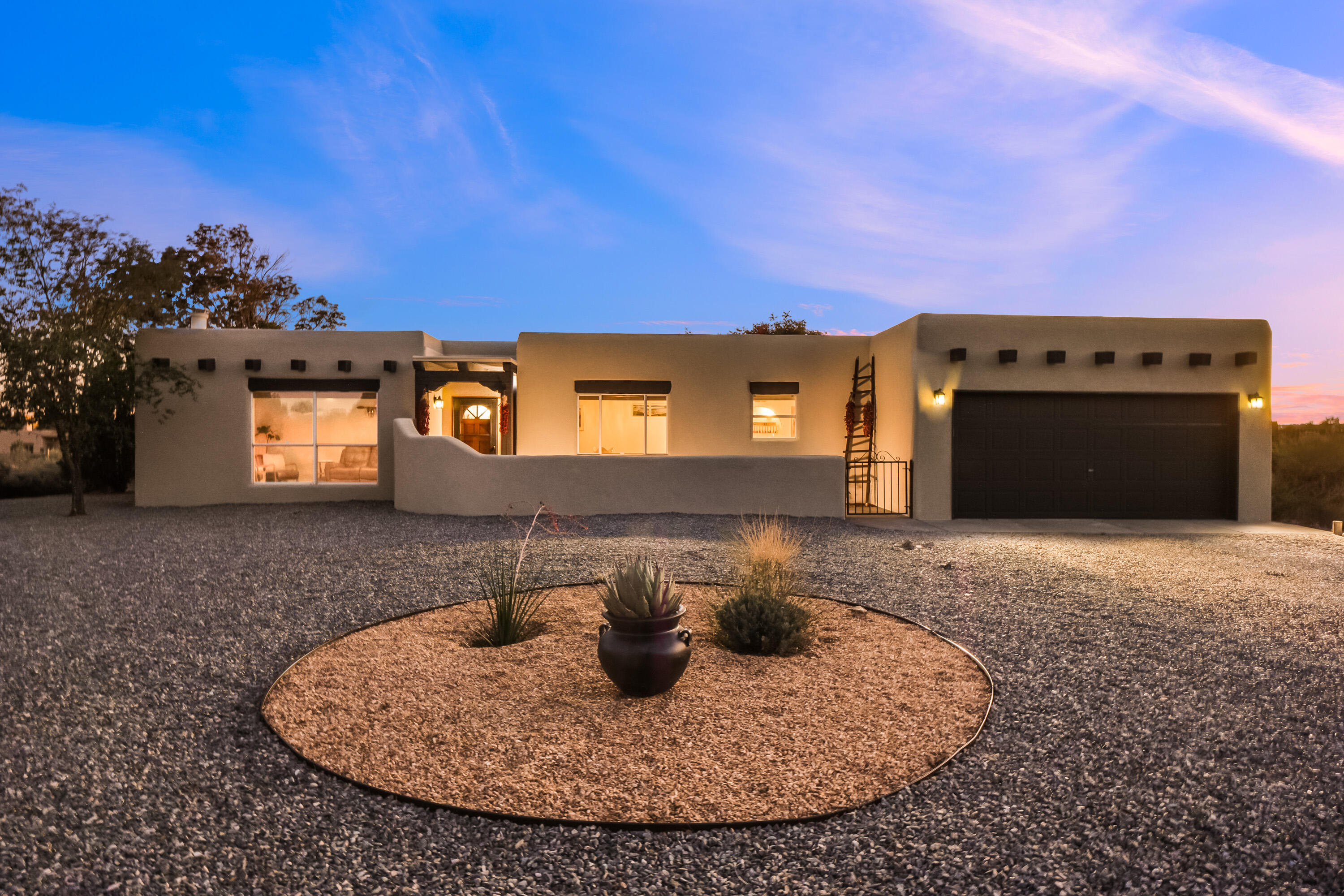 257 Camino De La Tierra, Corrales, New Mexico image 1
