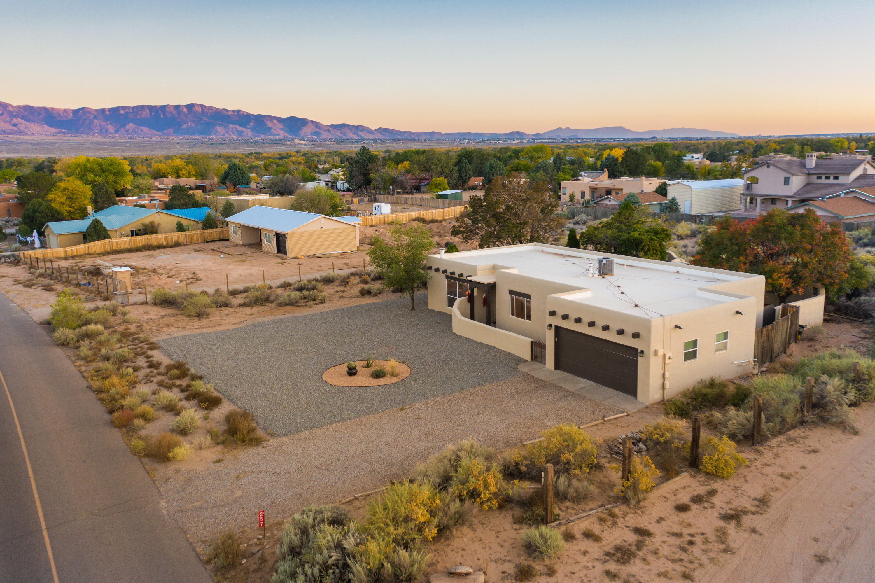 257 Camino De La Tierra, Corrales, New Mexico image 31