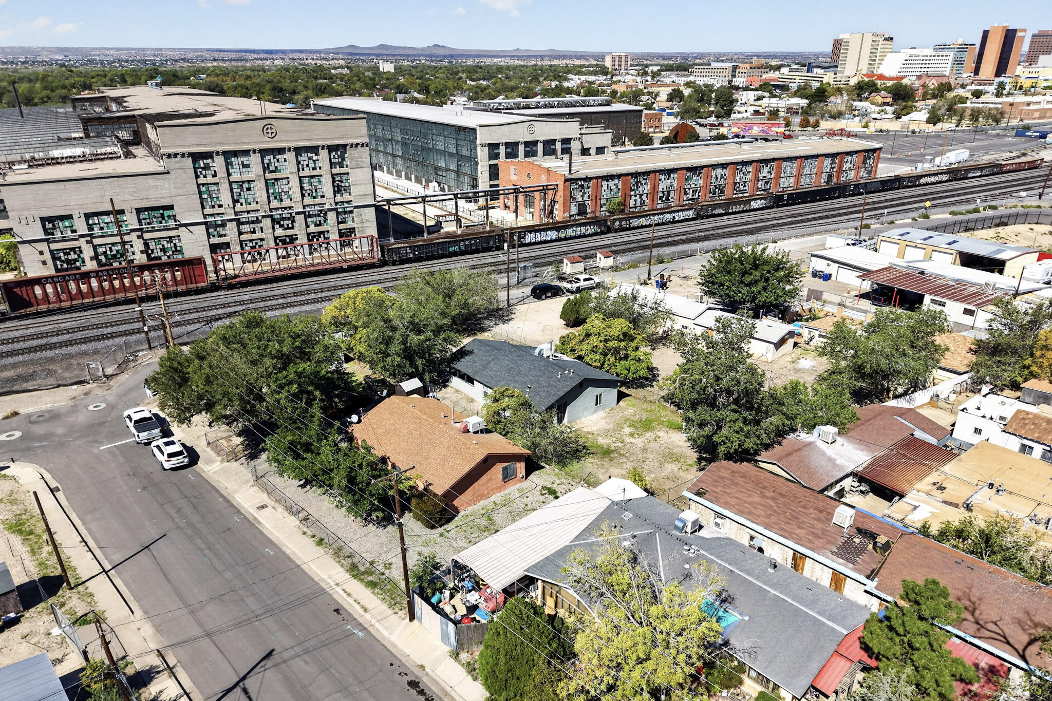 820 Commercial Street SE