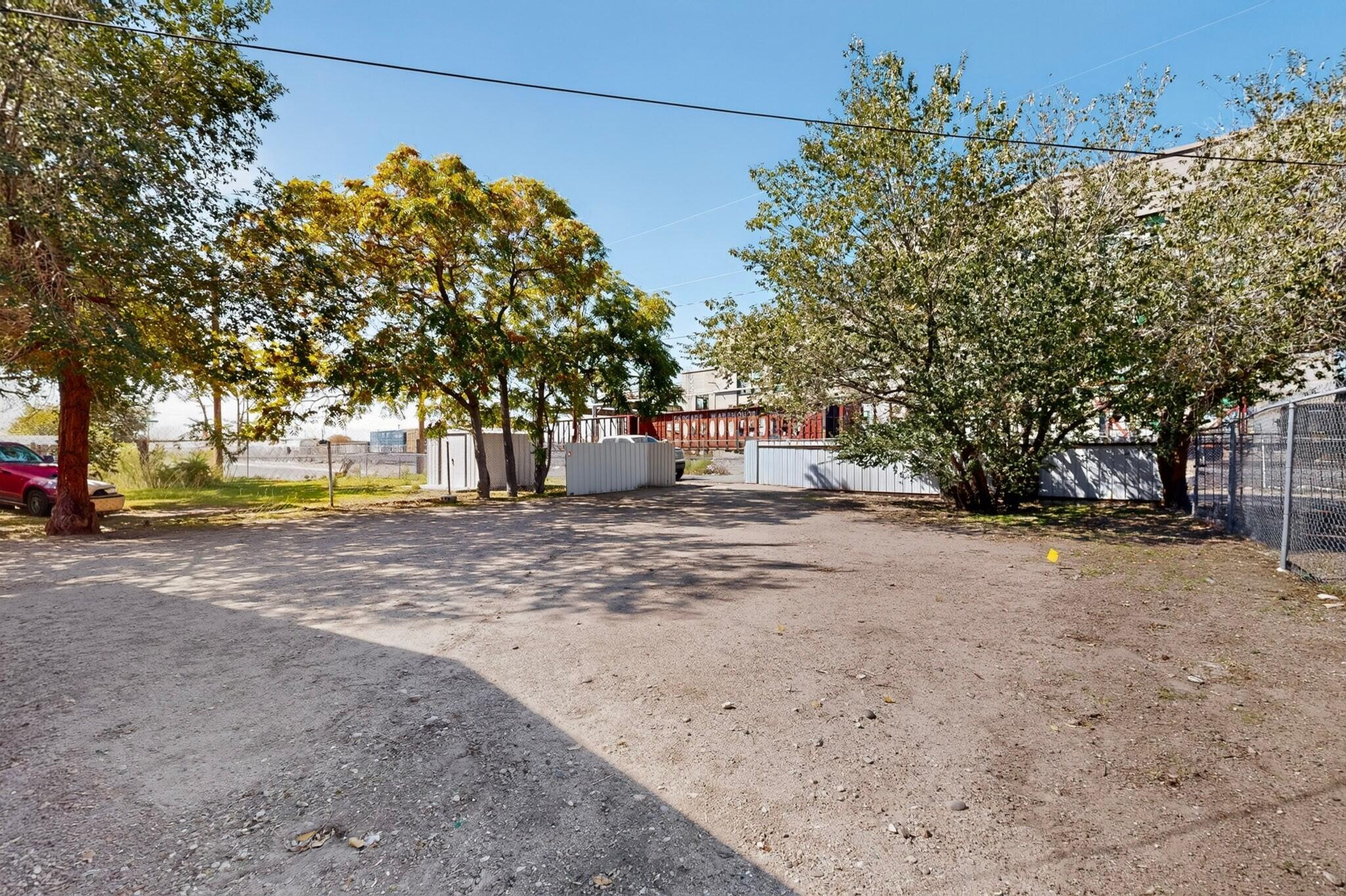 820 Commercial Street SE