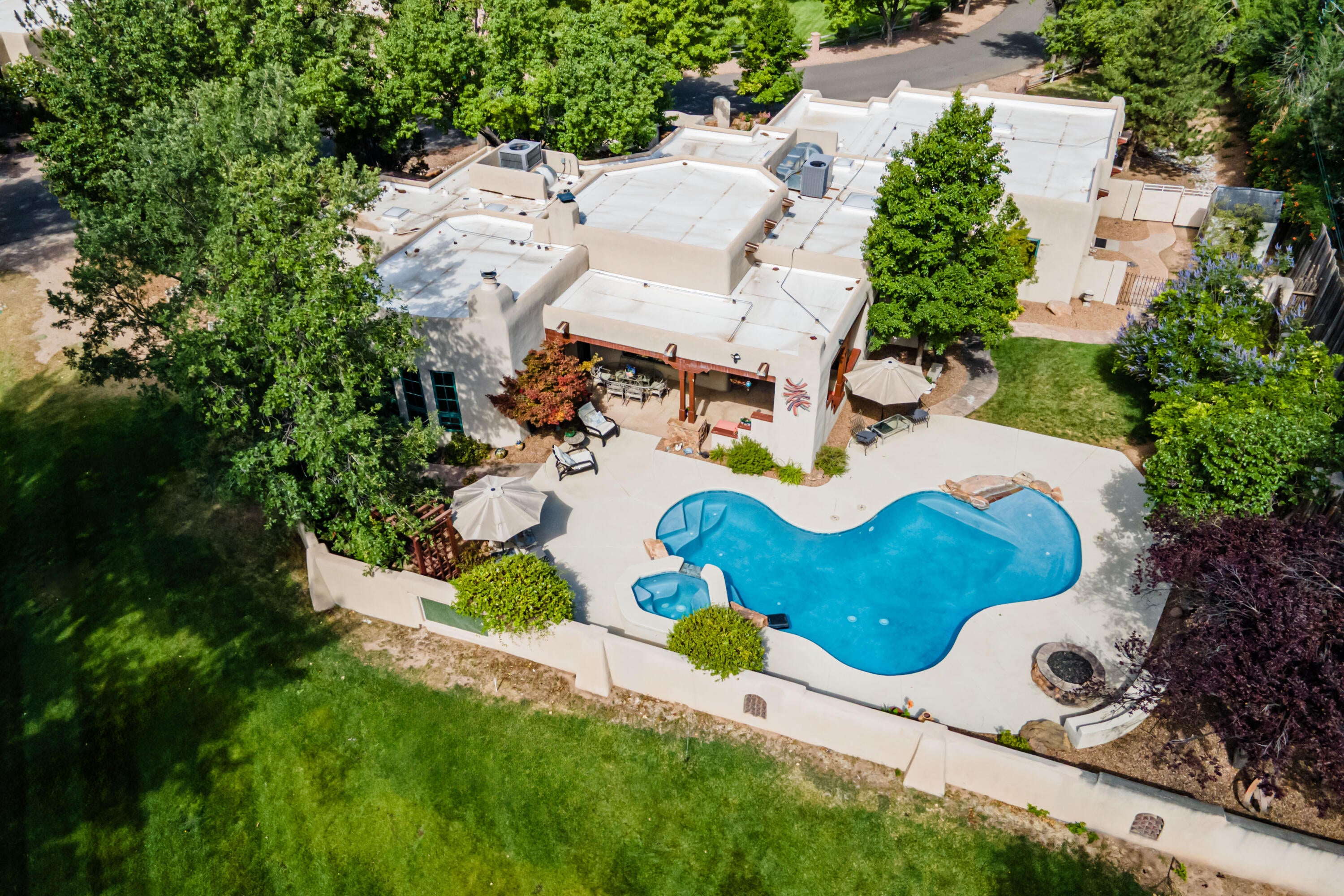 705 Los Prados De Guadalupe Drive NW