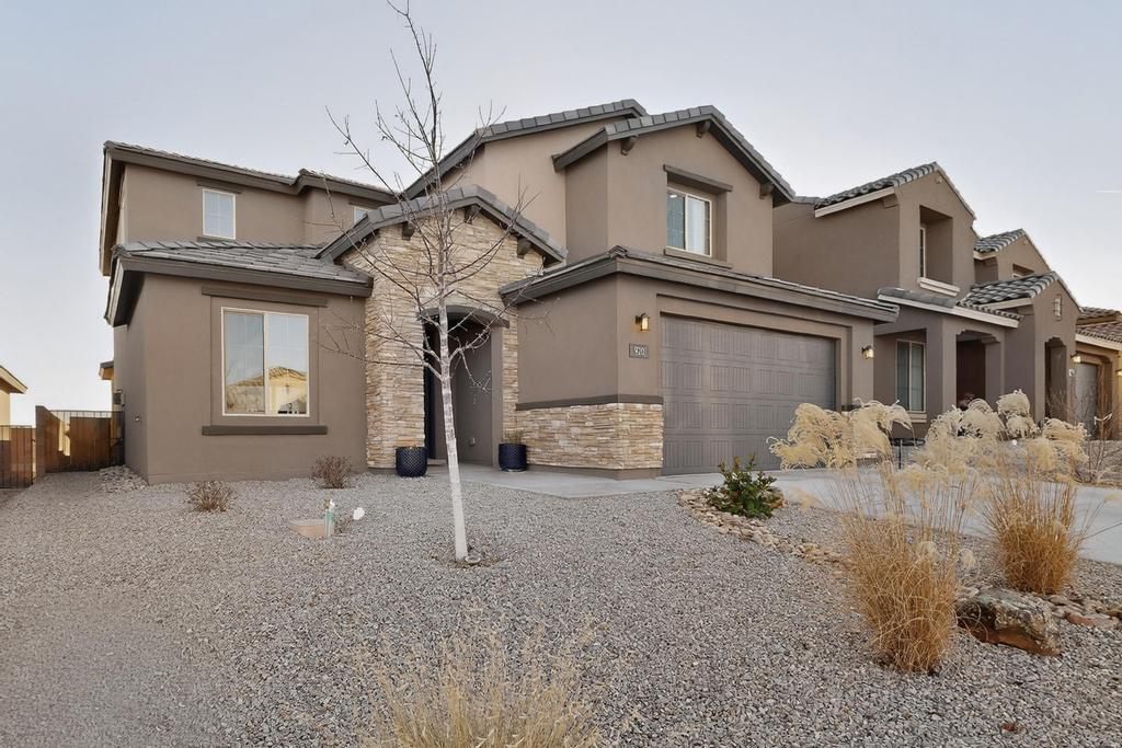 920 Turquesa Loop SE