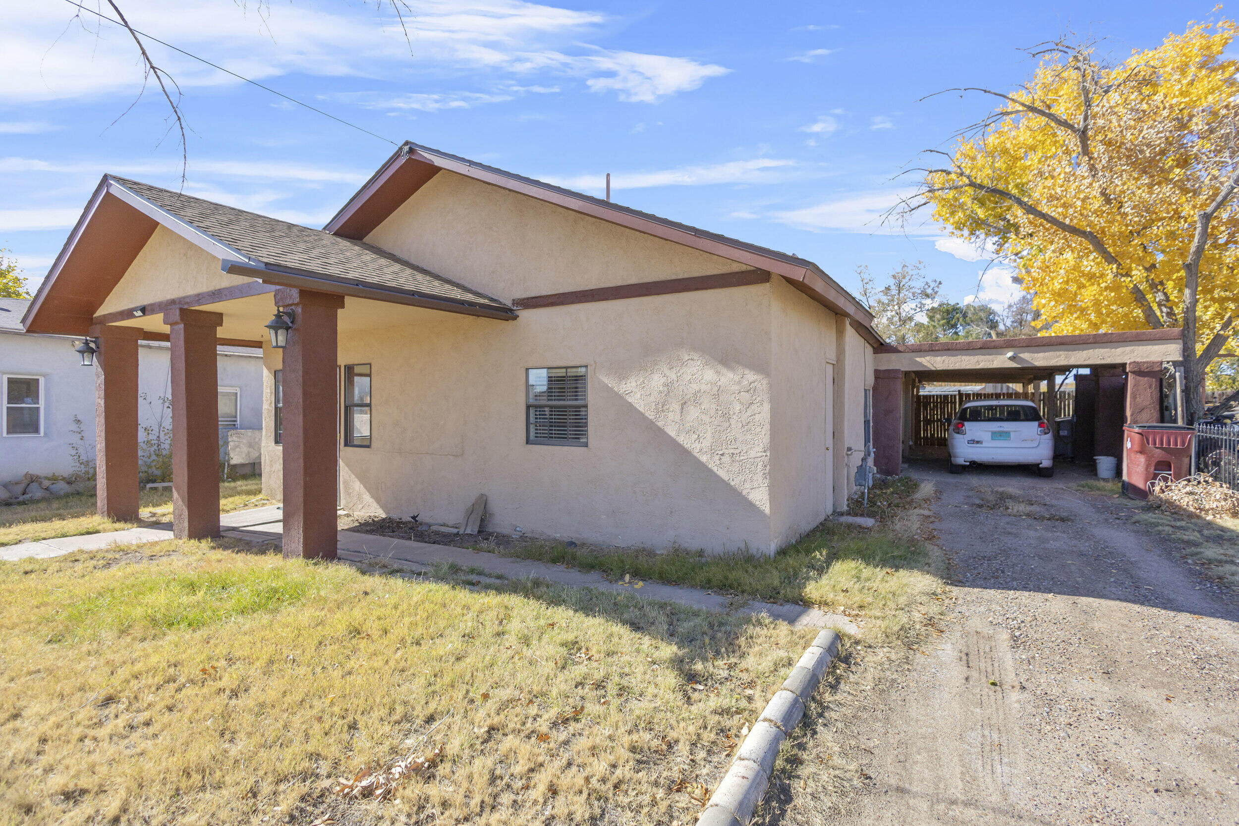 313 S Sixth Street, Belen, New Mexico image 2