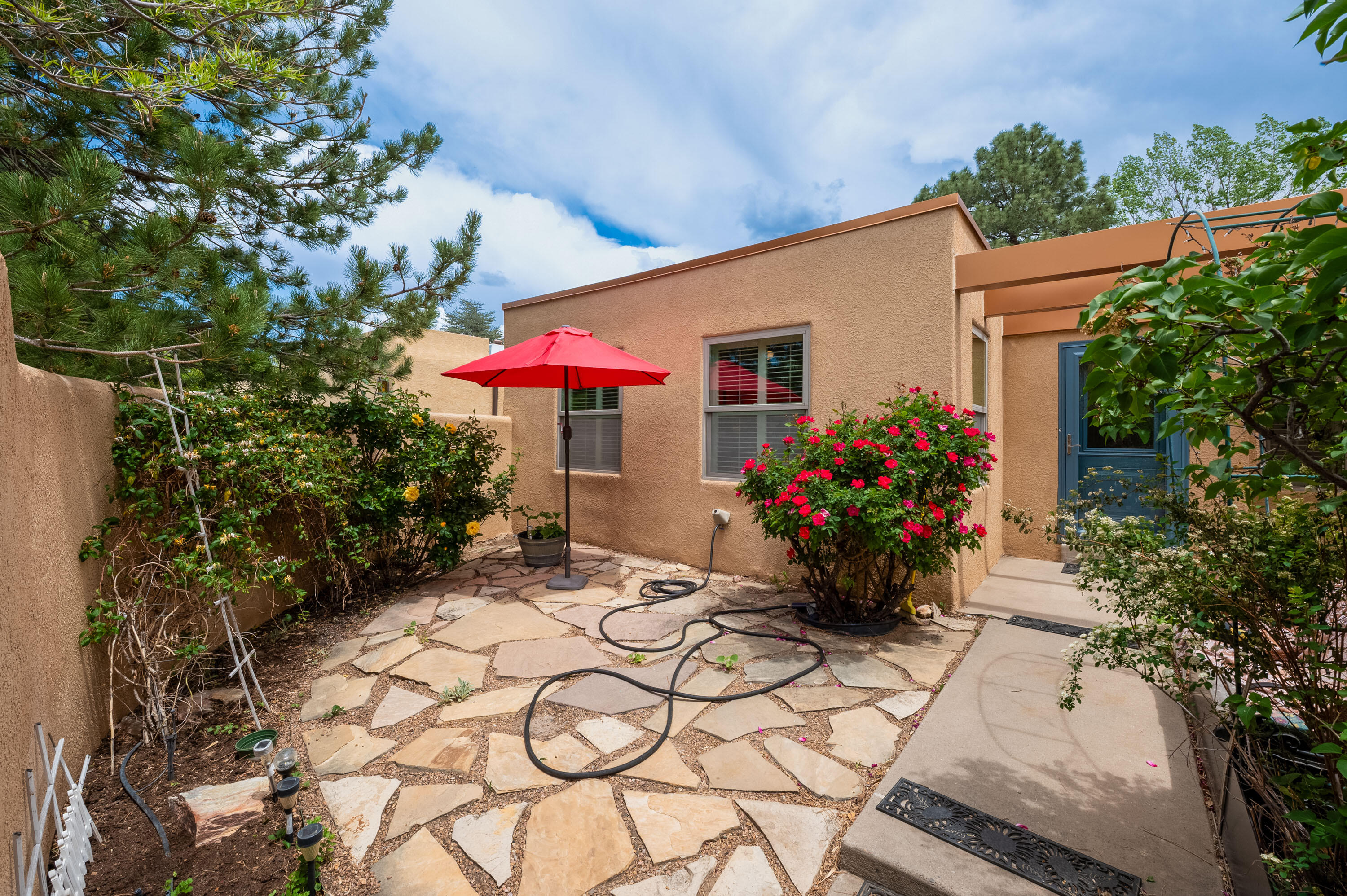 2604 Nakomis Drive, Albuquerque, New Mexico image 3