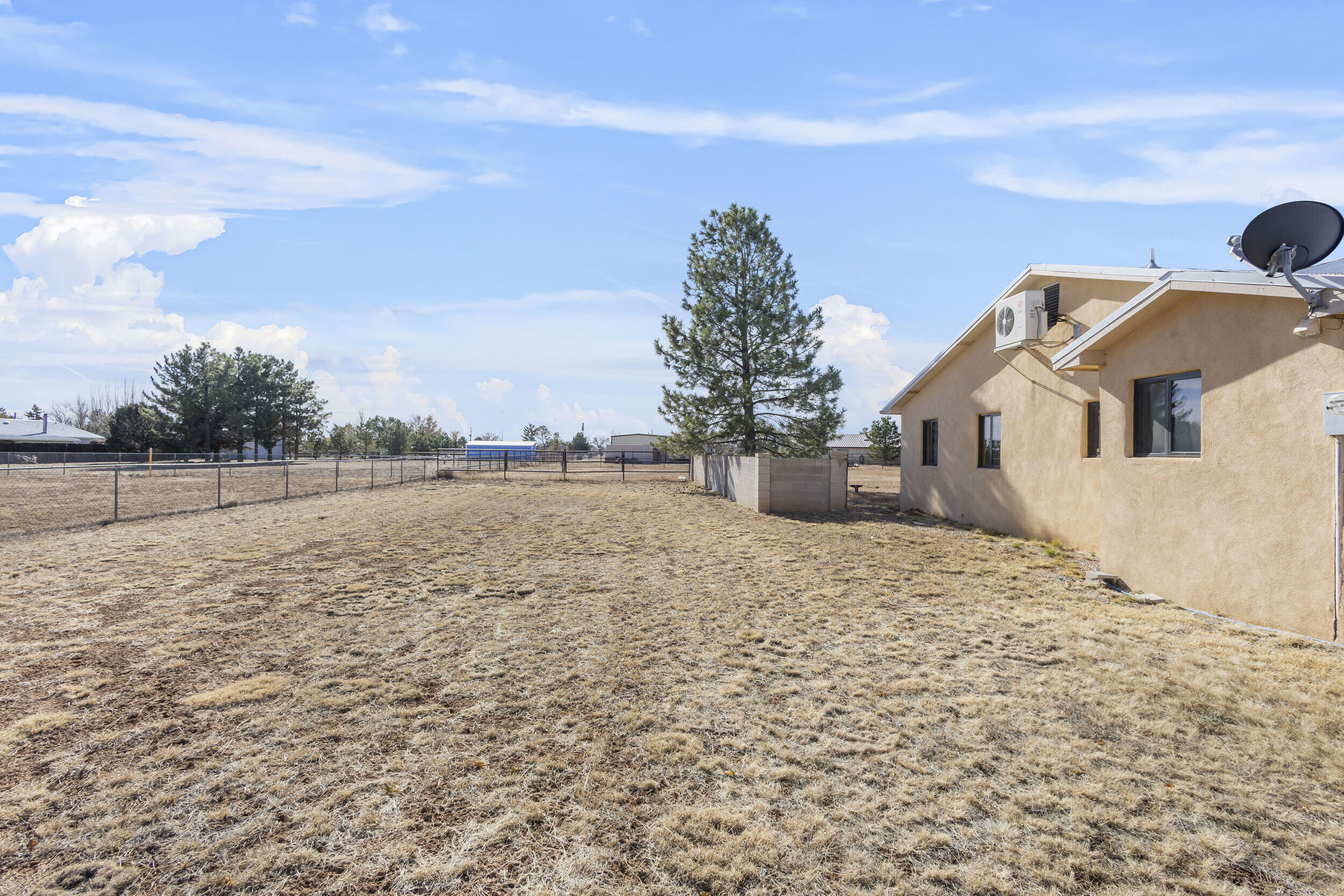 17 Fence Post Drive, Moriarty, New Mexico image 38