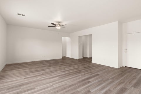 Photo of 835 Calle De Las Rosas, Belen, NM 87002 (MLS # 1113020)