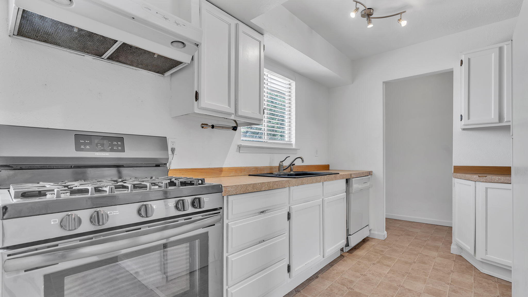 603 Miller Place, Socorro, New Mexico image 3