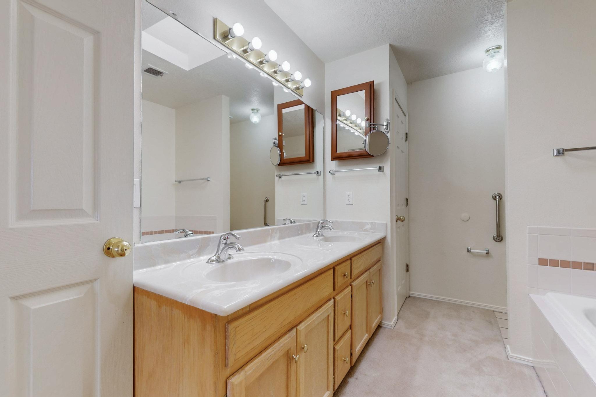 6779 Forest Hills Drive, Albuquerque, New Mexico image 24